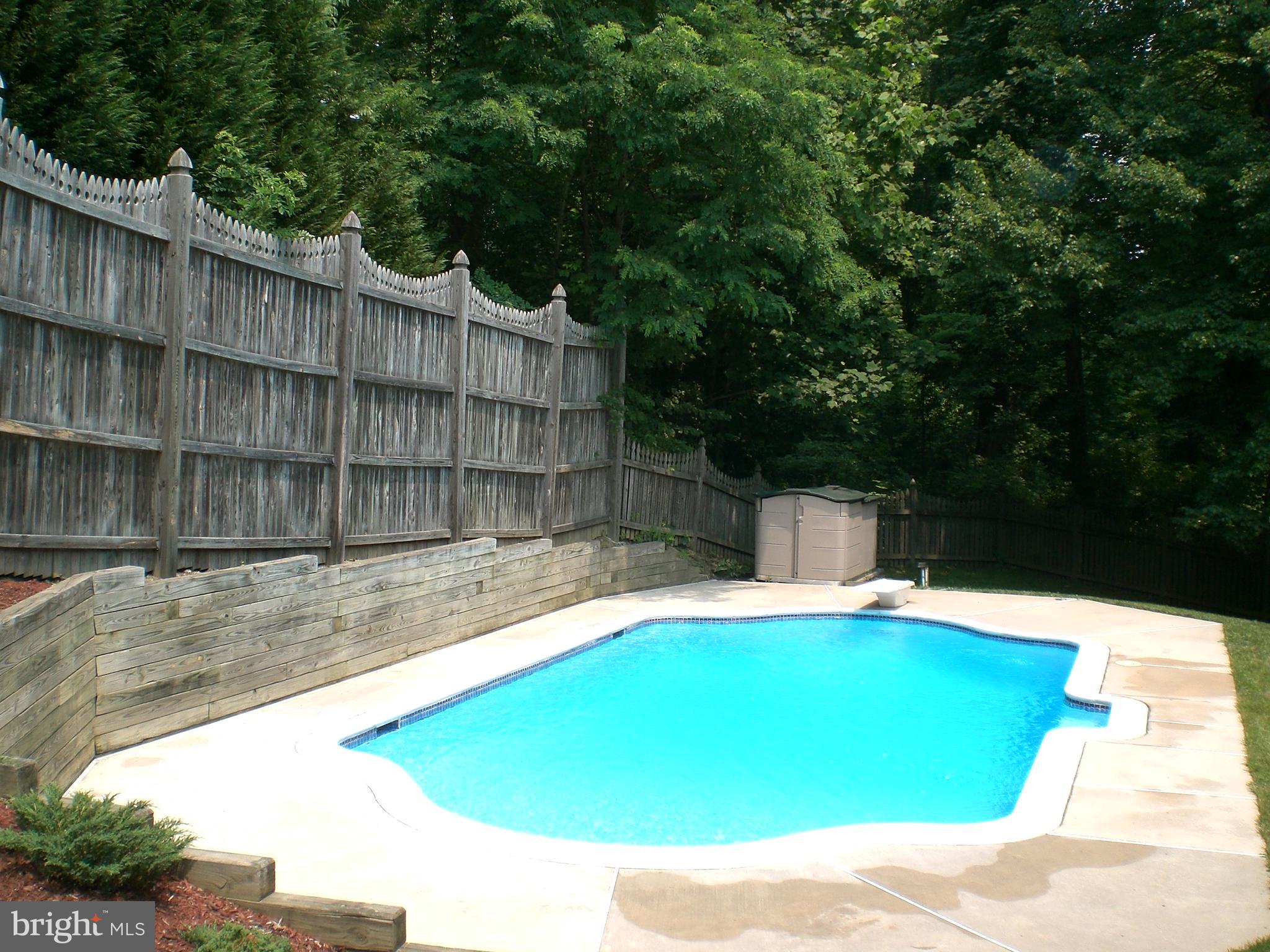 CROMWELL WOODS - Residential