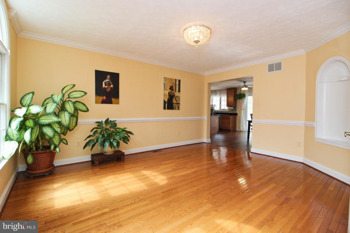 CROMWELL WOODS - Residential