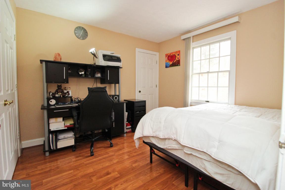 CROMWELL WOODS - Residential