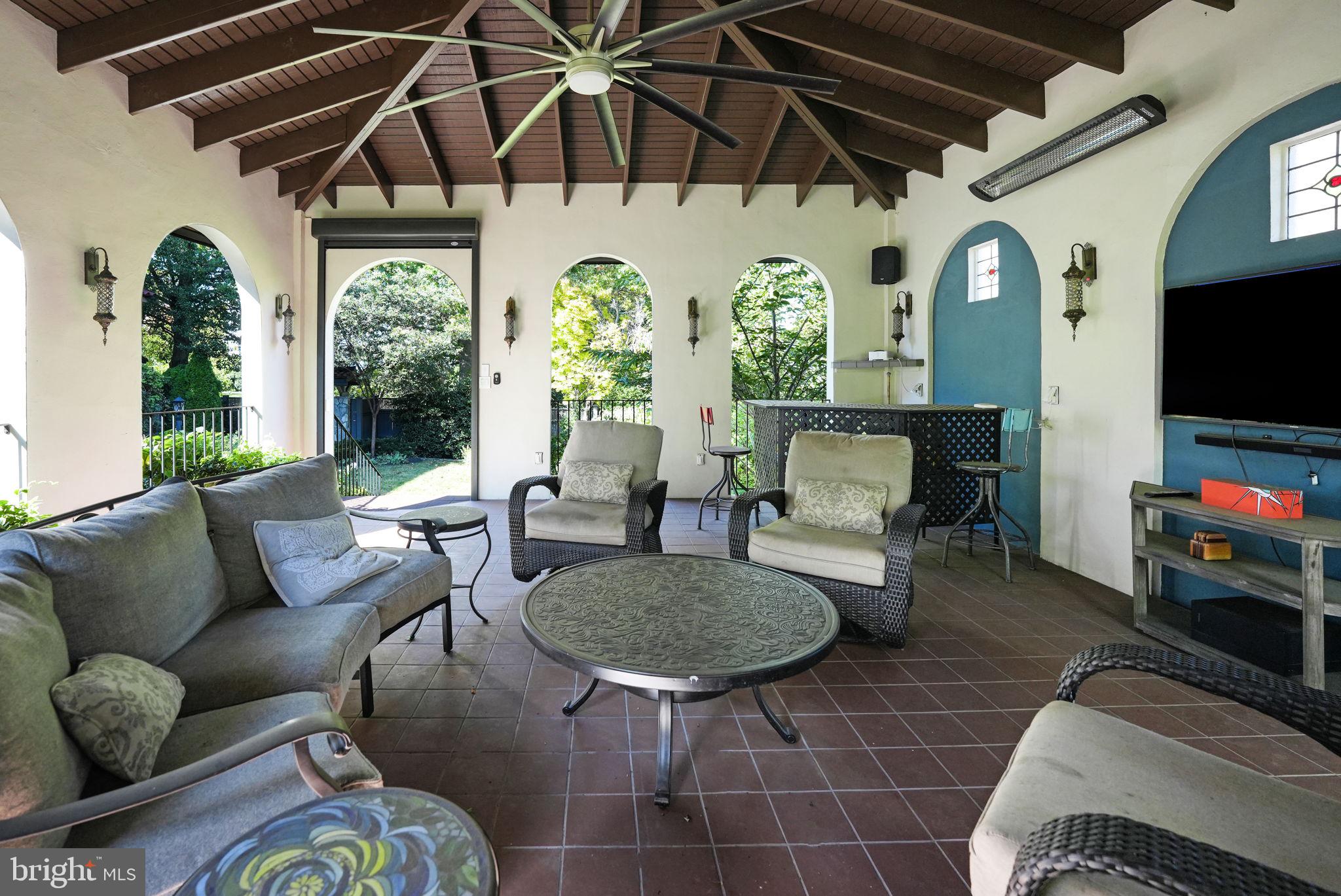 OBSERVATORY CIRCLE - Residential