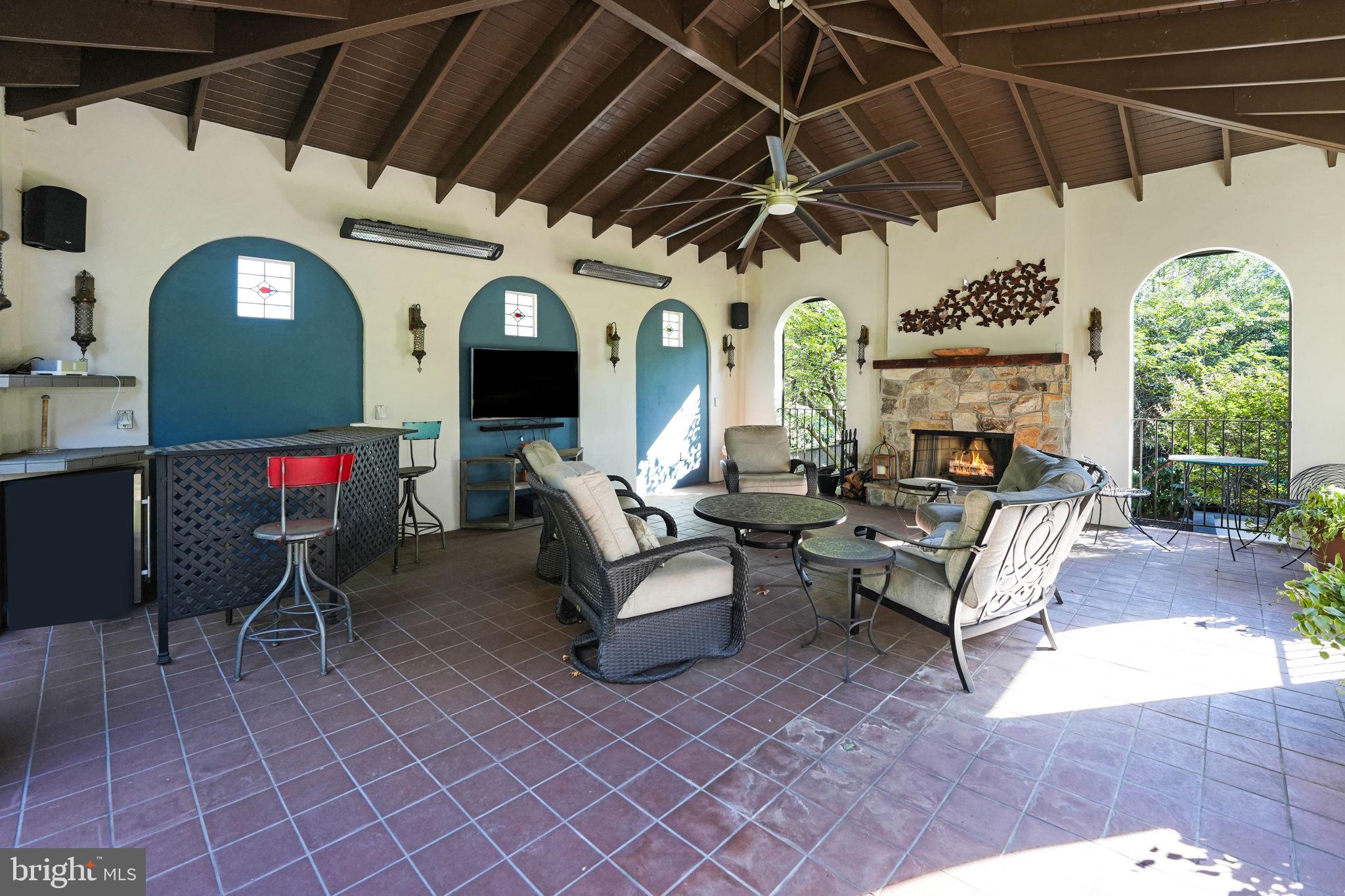 OBSERVATORY CIRCLE - Residential