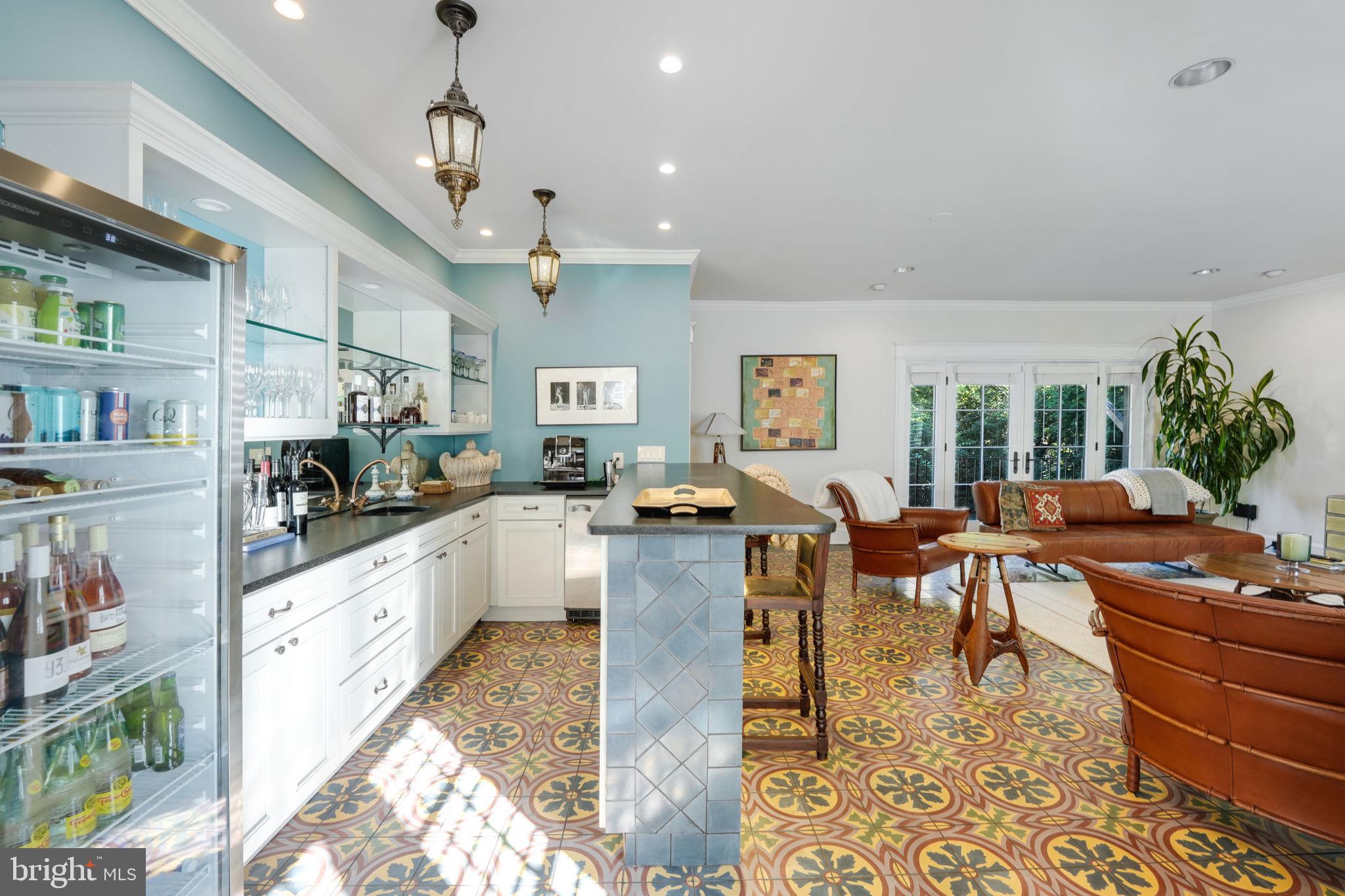 OBSERVATORY CIRCLE - Residential
