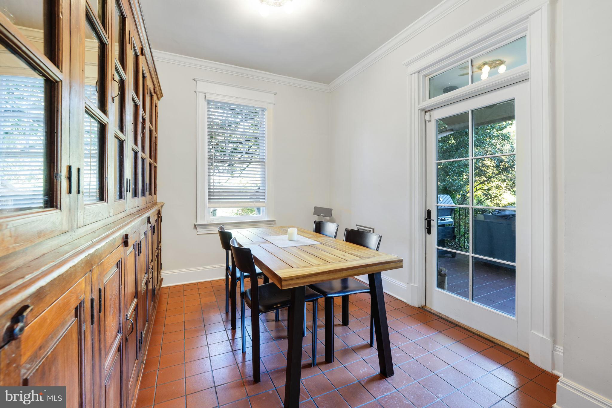 OBSERVATORY CIRCLE - Residential