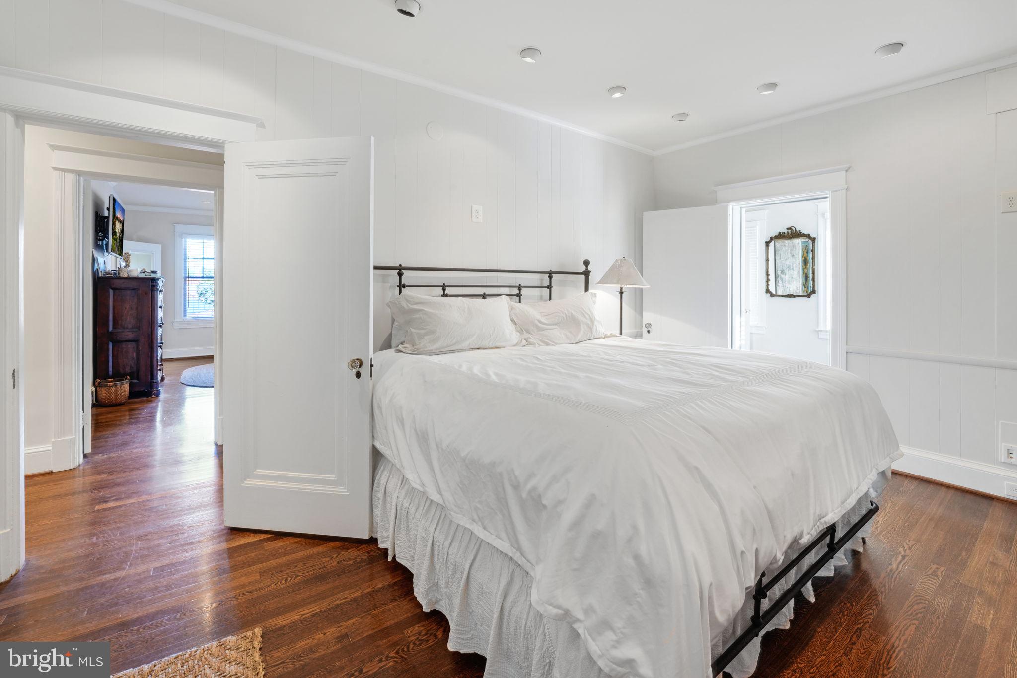 OBSERVATORY CIRCLE - Residential