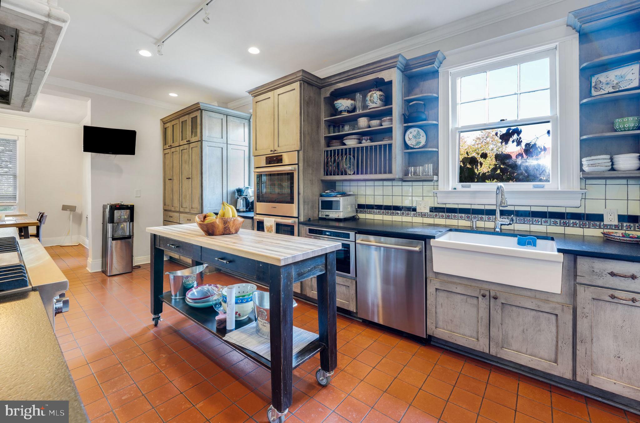 OBSERVATORY CIRCLE - Residential