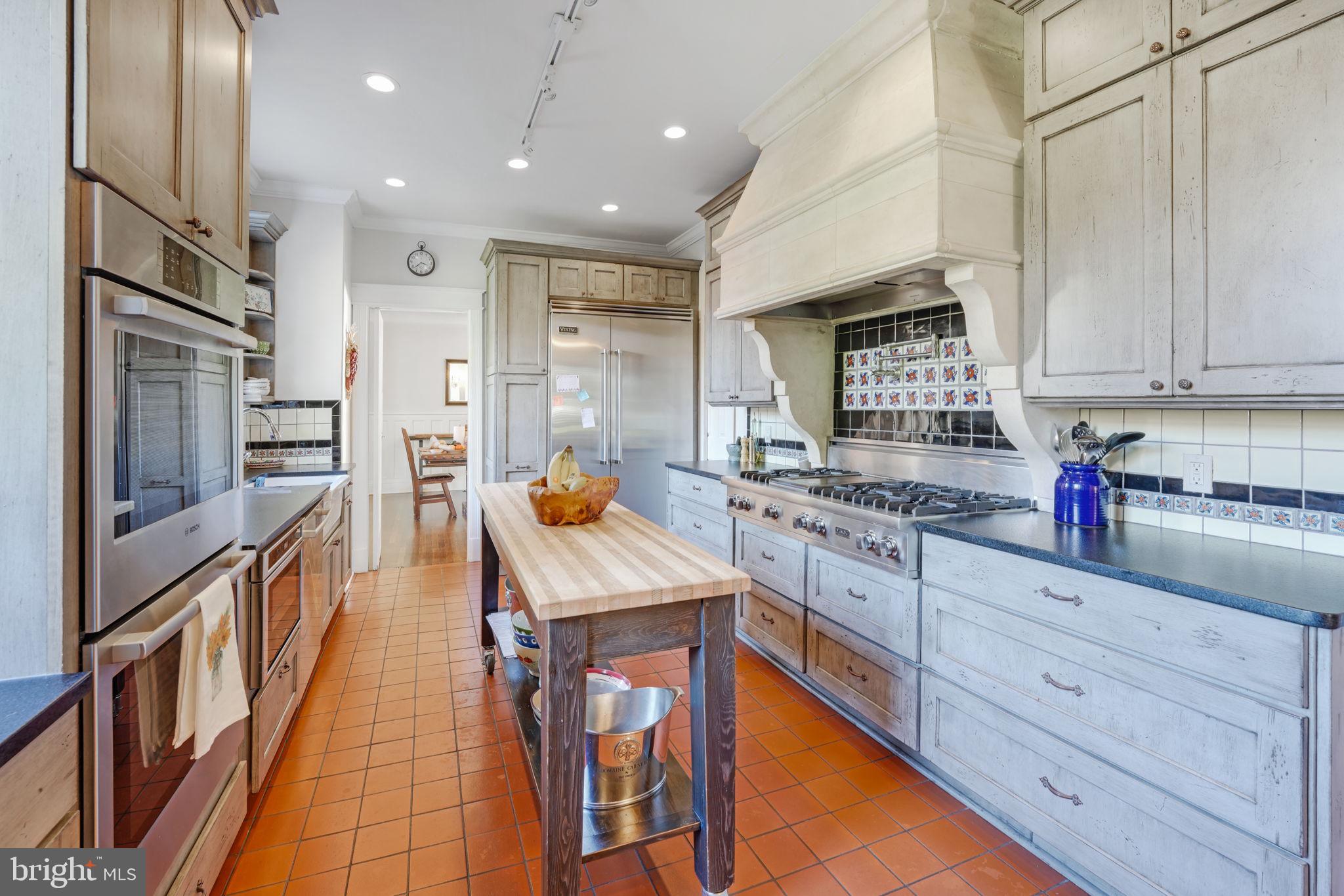 OBSERVATORY CIRCLE - Residential