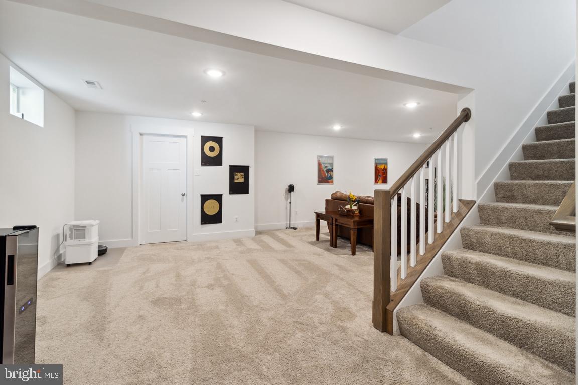 GAMBRILL VIEW - Residential