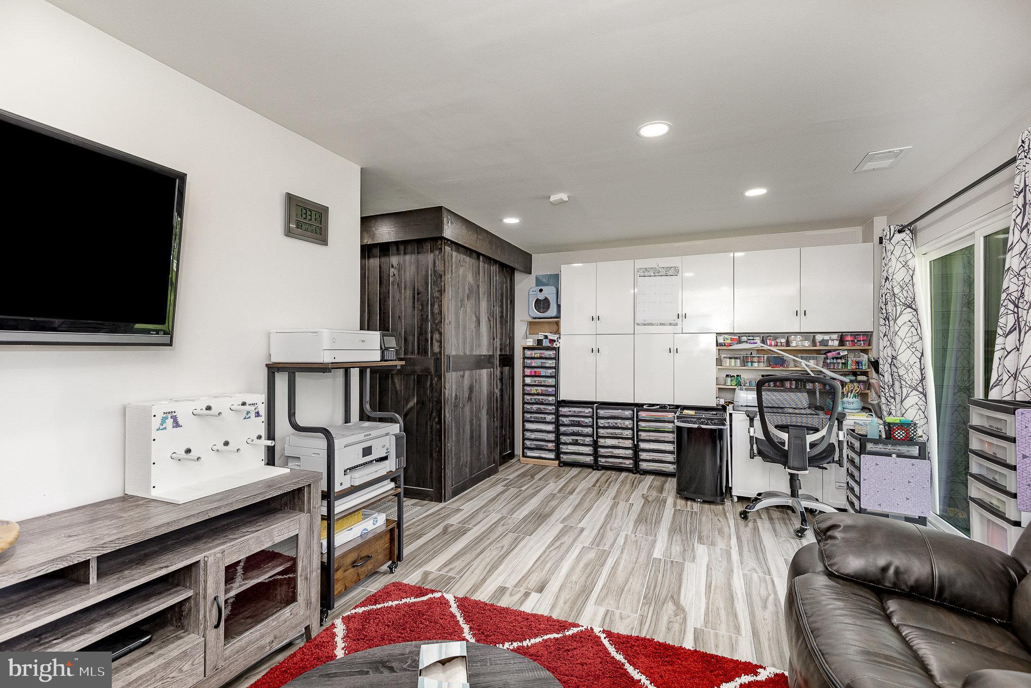 6216 WILLOW PLACE