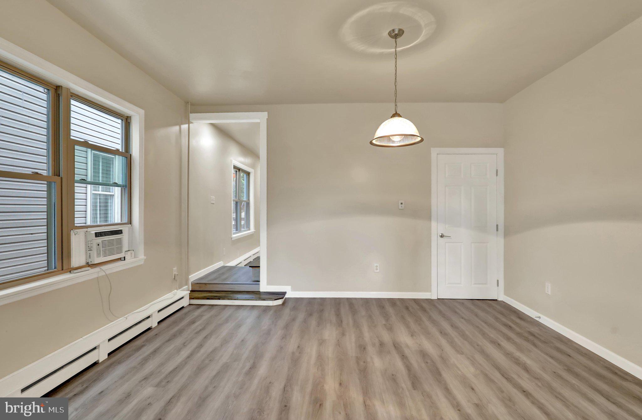 428 E MAIN STREET