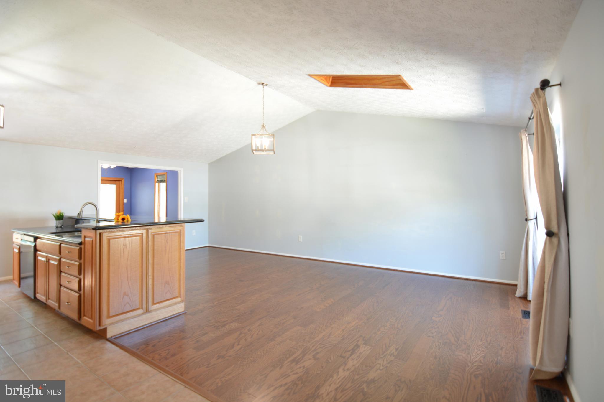 HERITAGE WOODS - Residential