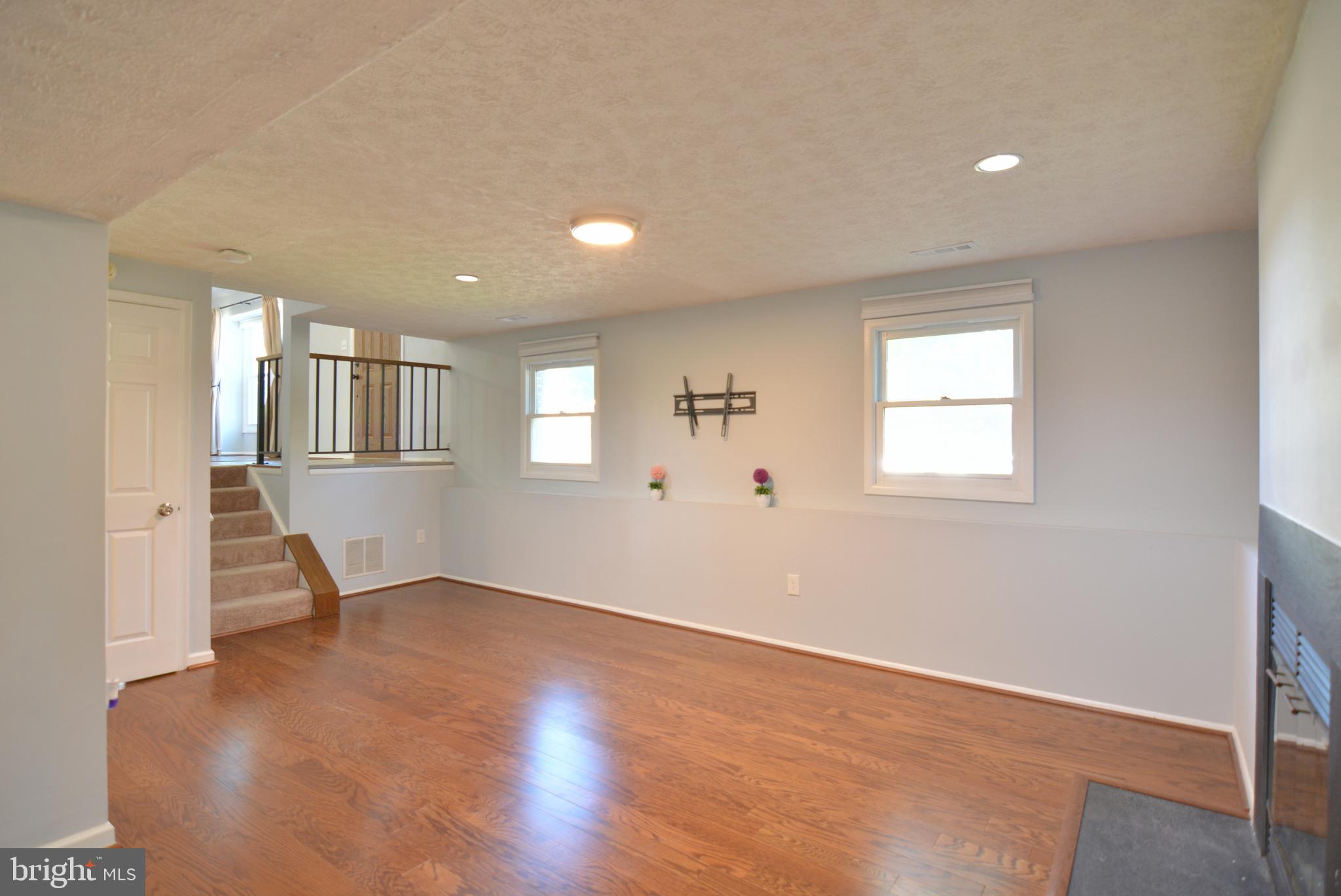 HERITAGE WOODS - Residential