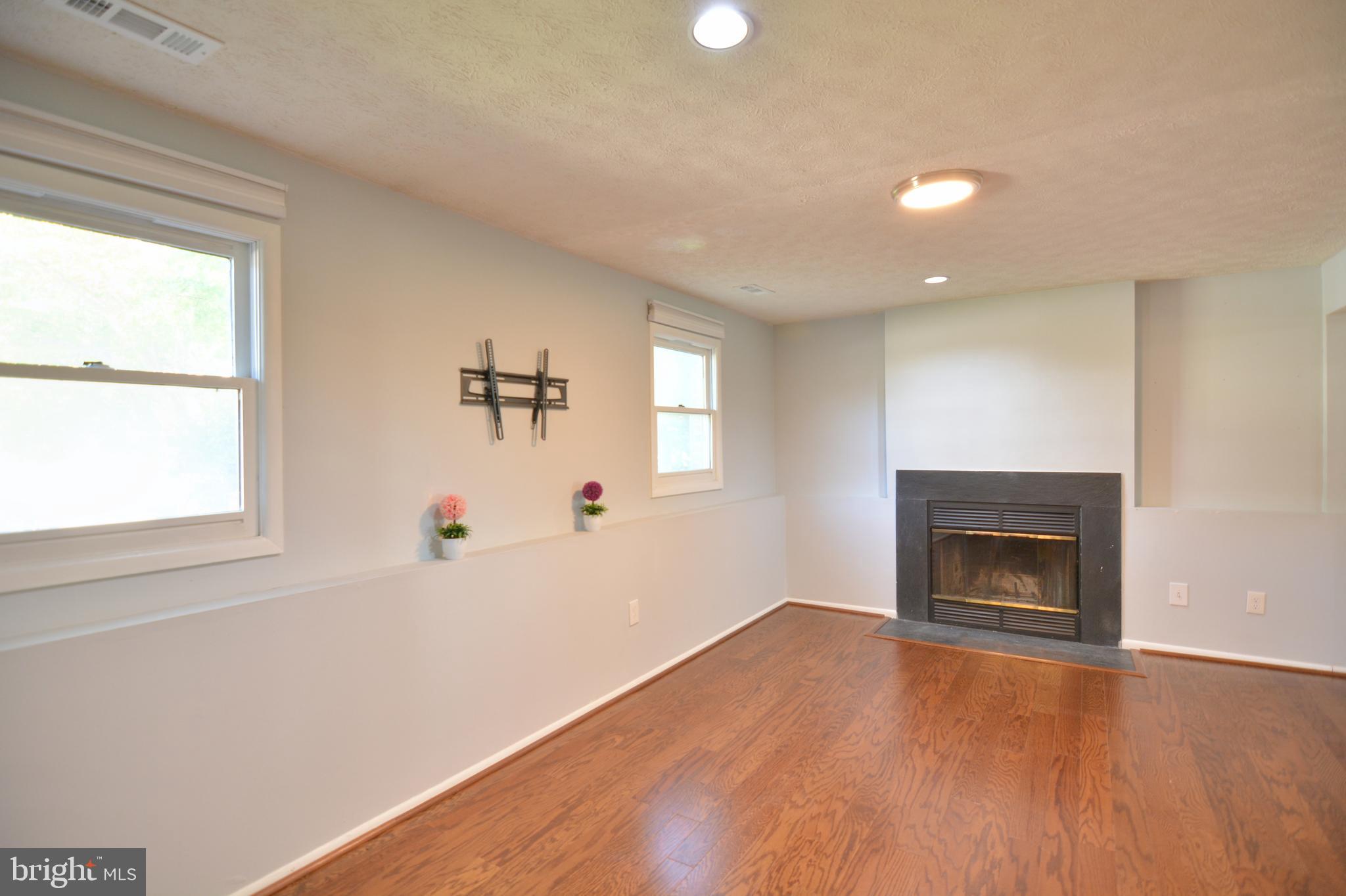 HERITAGE WOODS - Residential