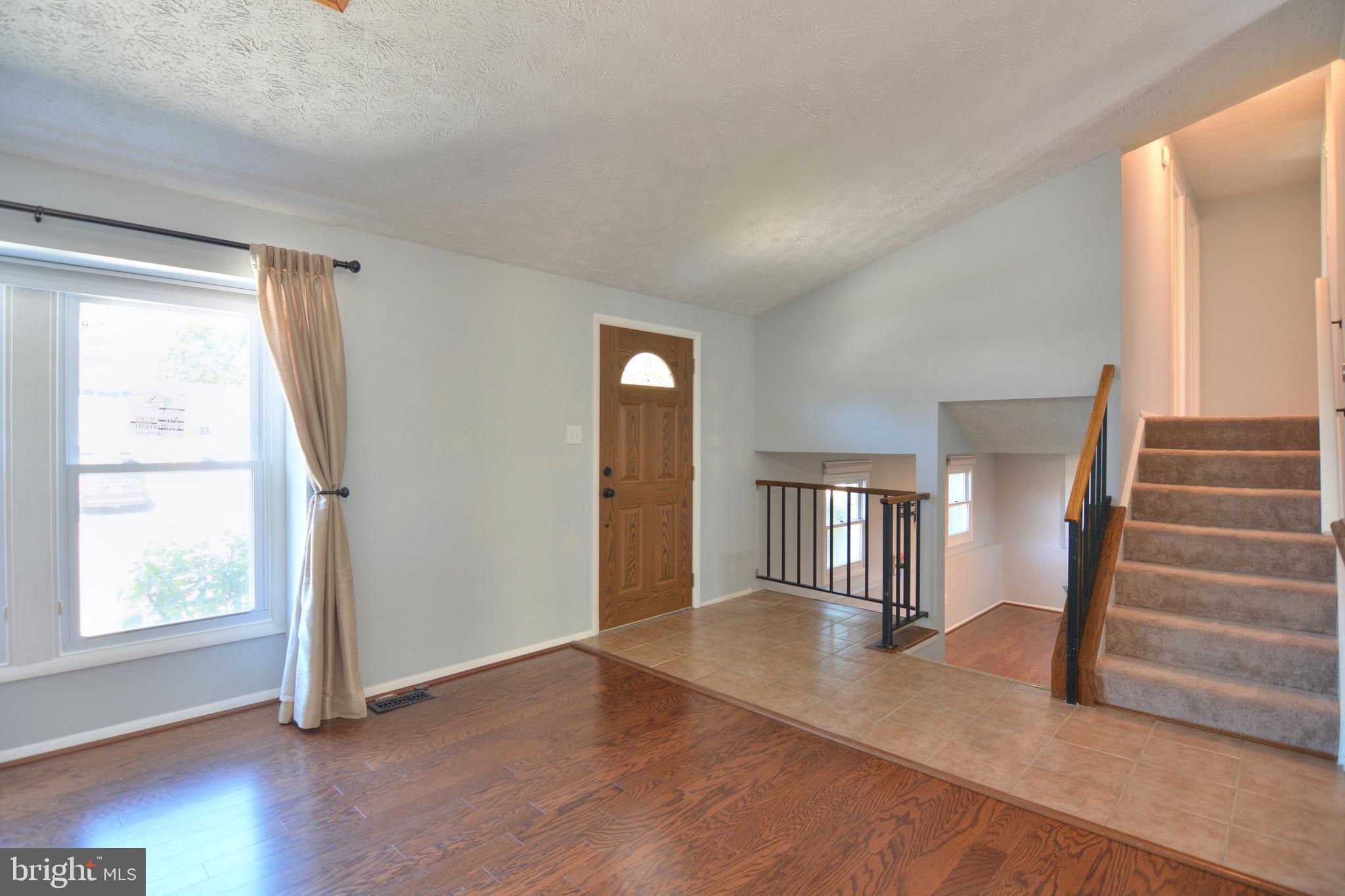 HERITAGE WOODS - Residential