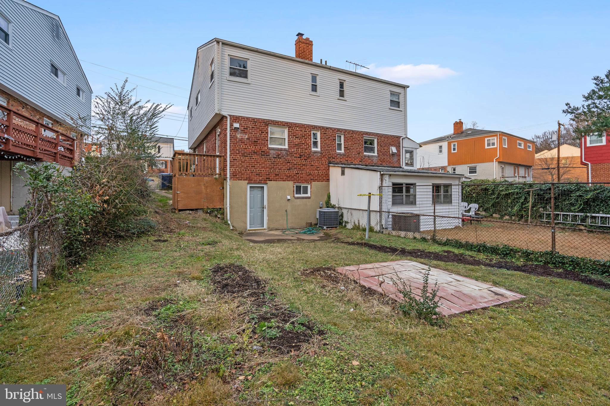 CAMERON HOMES - Residential