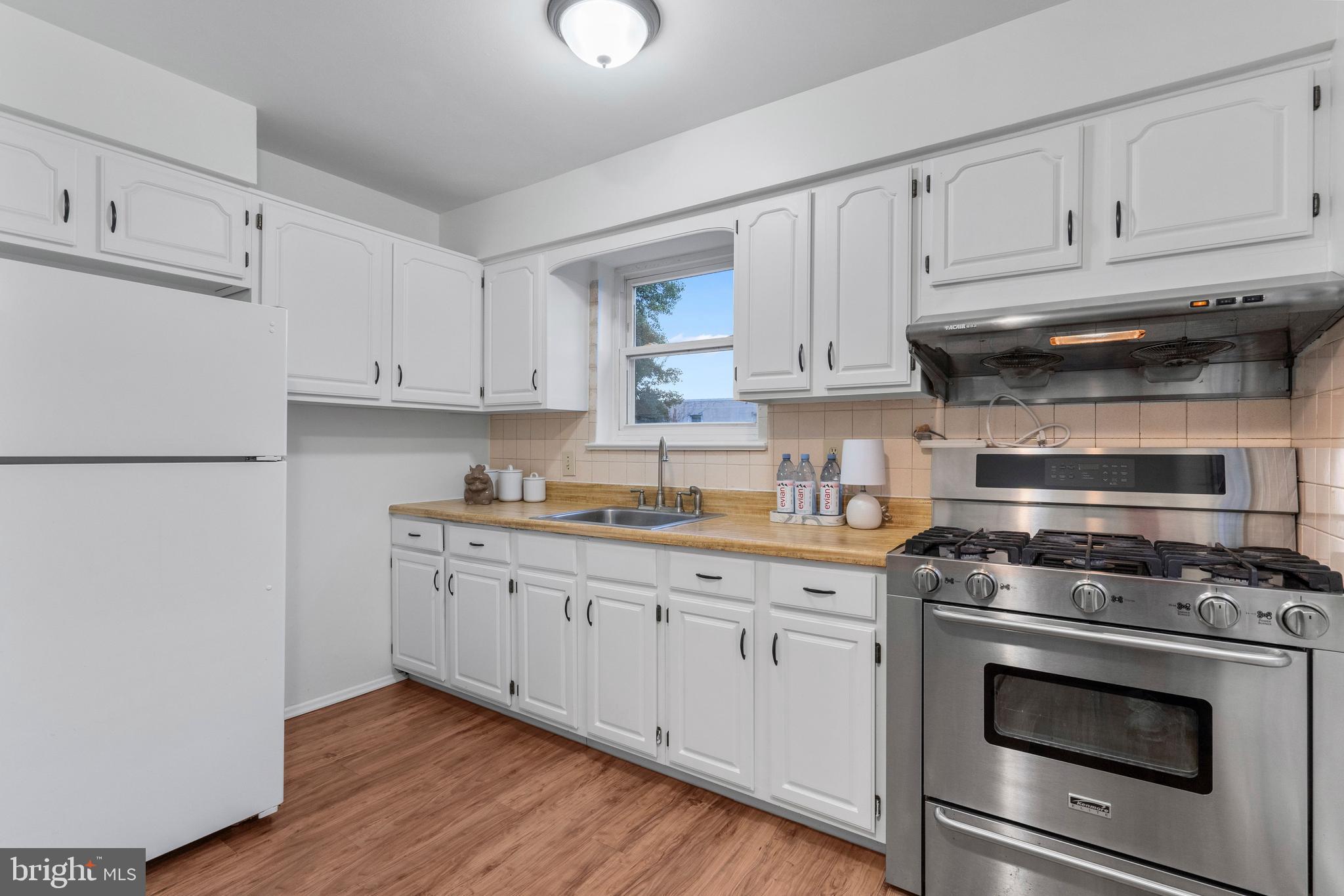 CAMERON HOMES - Residential