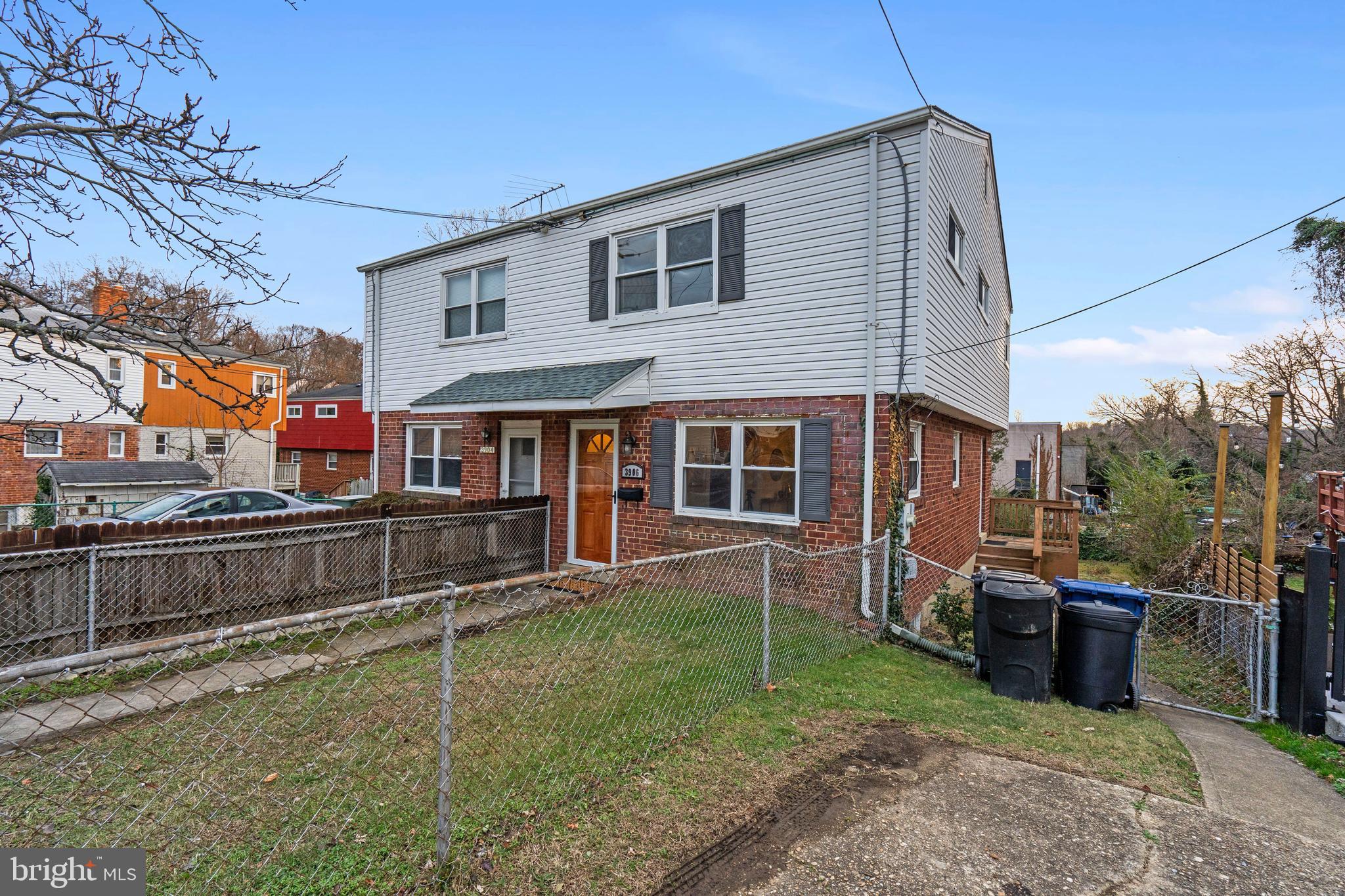 CAMERON HOMES - Residential