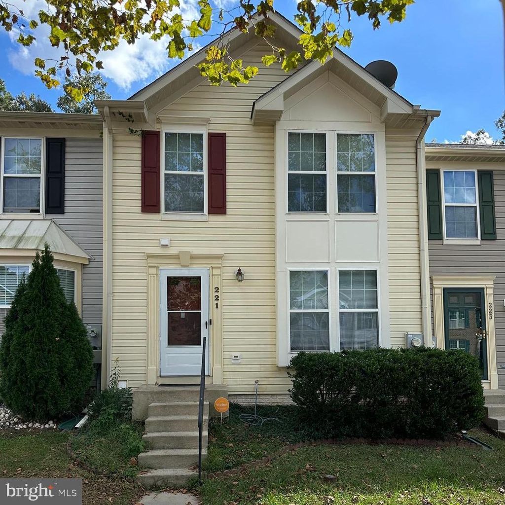 Photo of 221 Foxmanor Lane, GLEN BURNIE, MD 21061 (MLS # MDAA2128892)