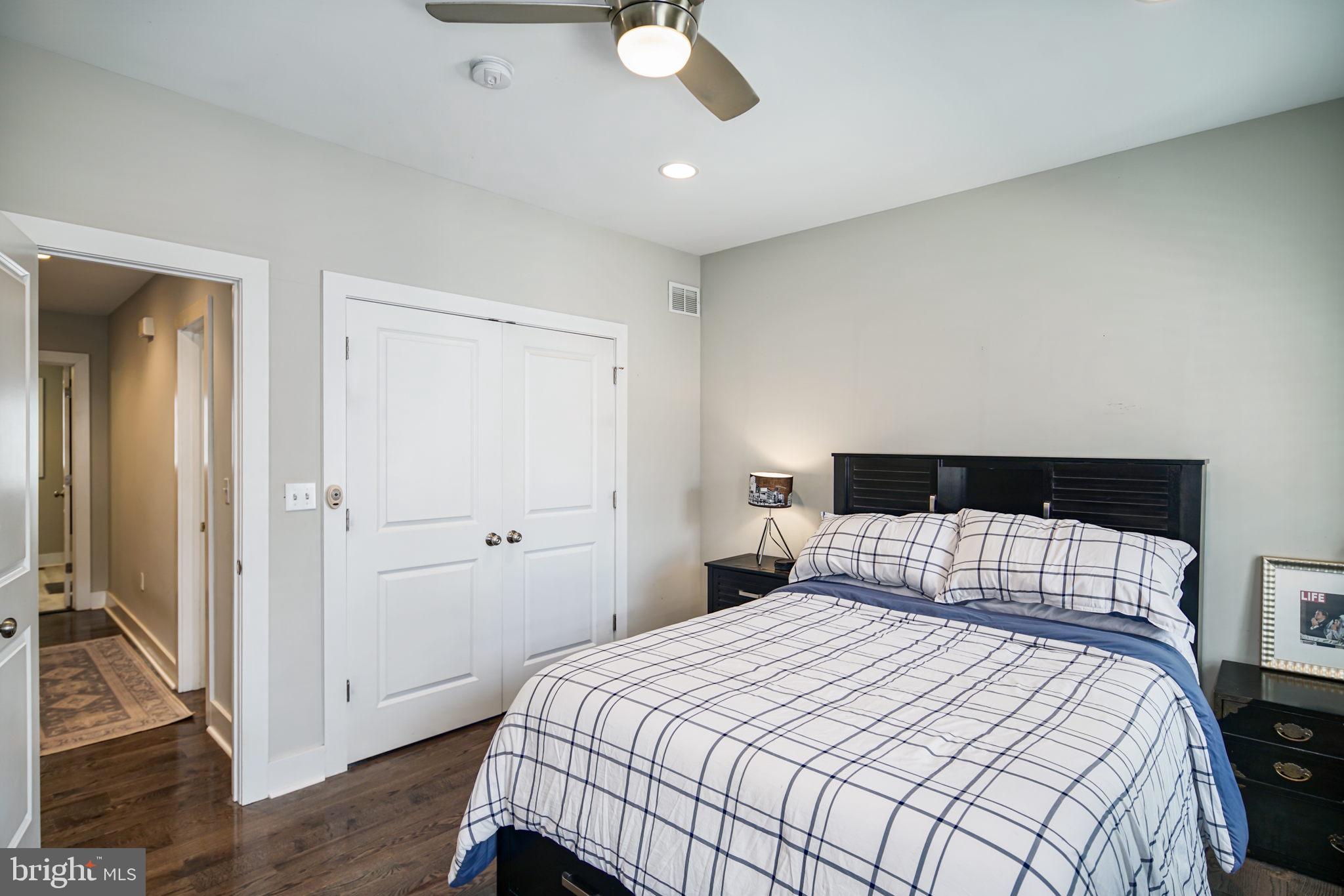 POINT BREEZE - Residential