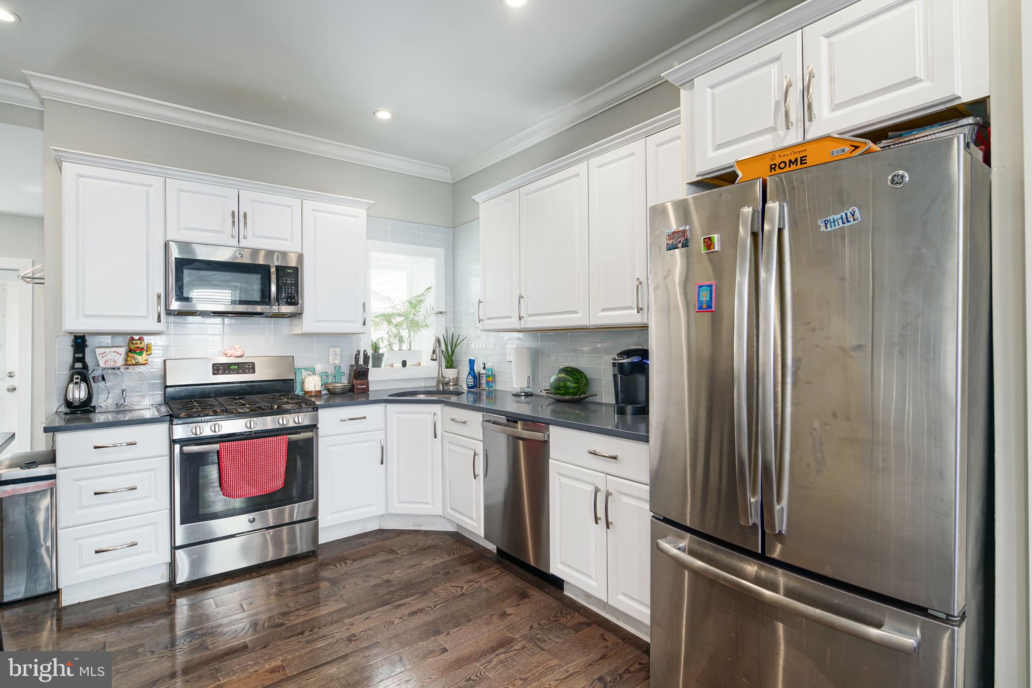 POINT BREEZE - Residential