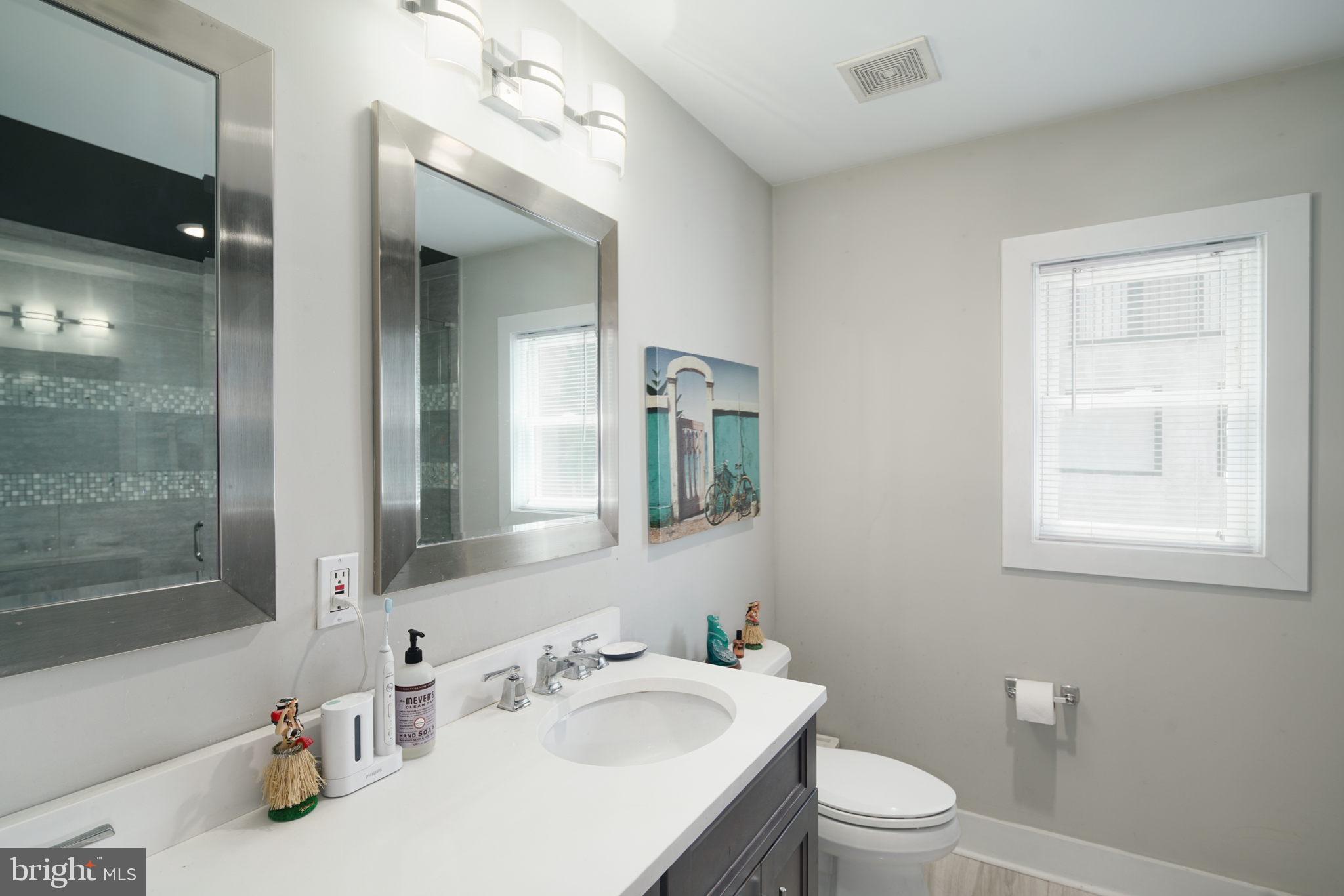 POINT BREEZE - Residential