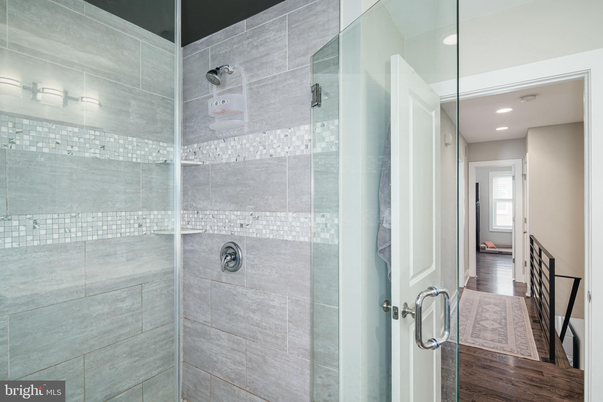 POINT BREEZE - Residential