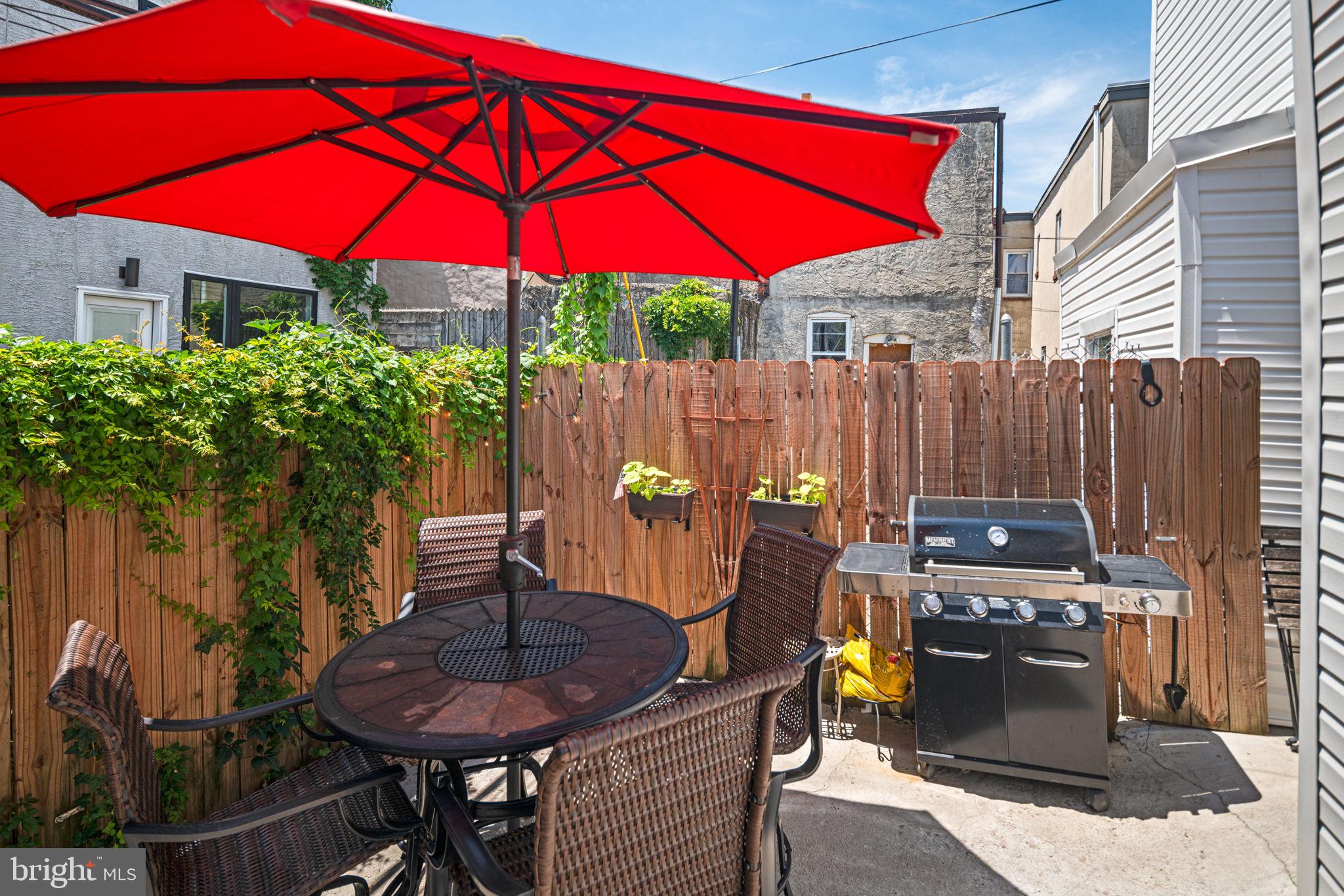 POINT BREEZE - Residential