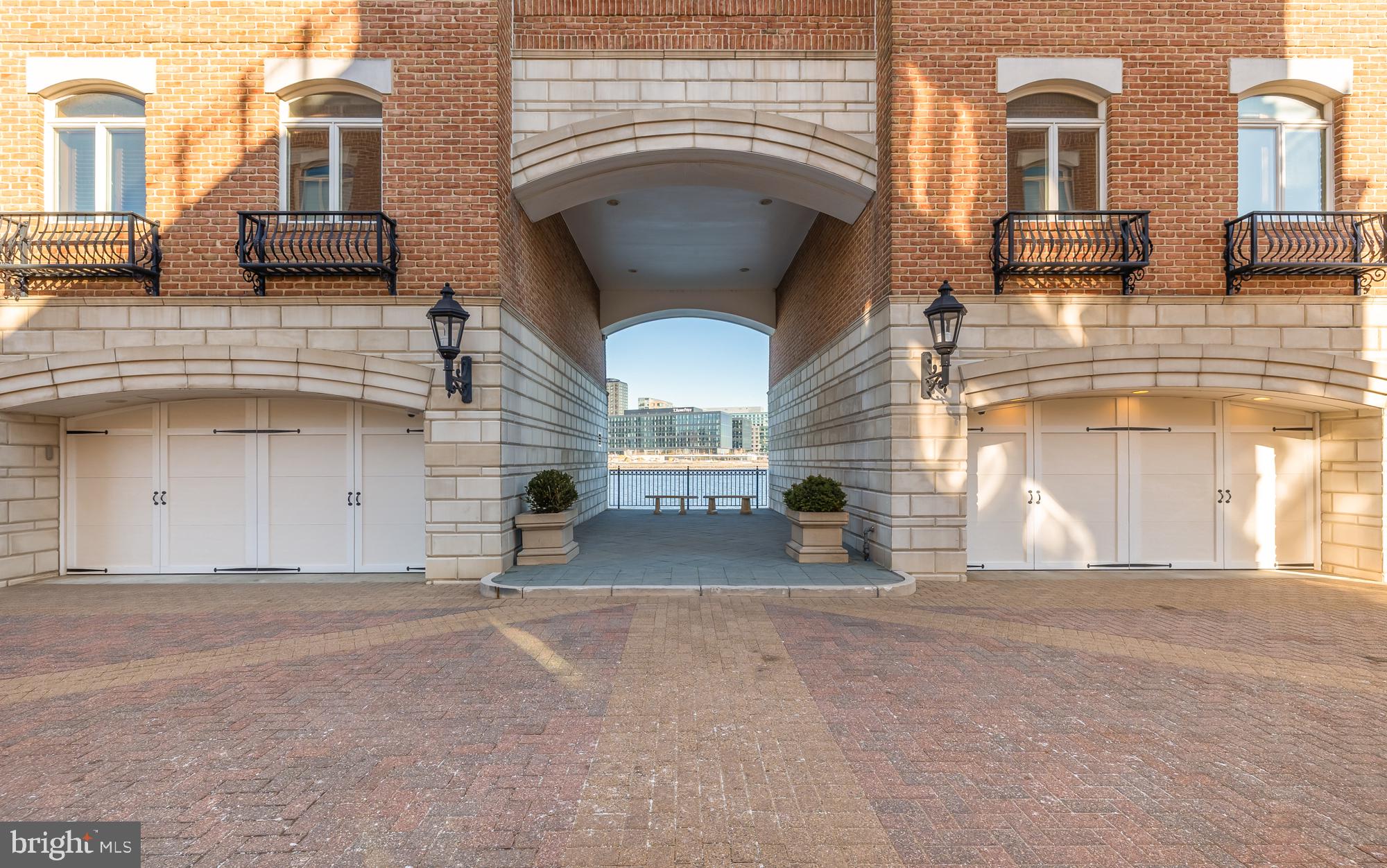FEDERAL HILL HISTORIC DISTRICT - Residential Lease