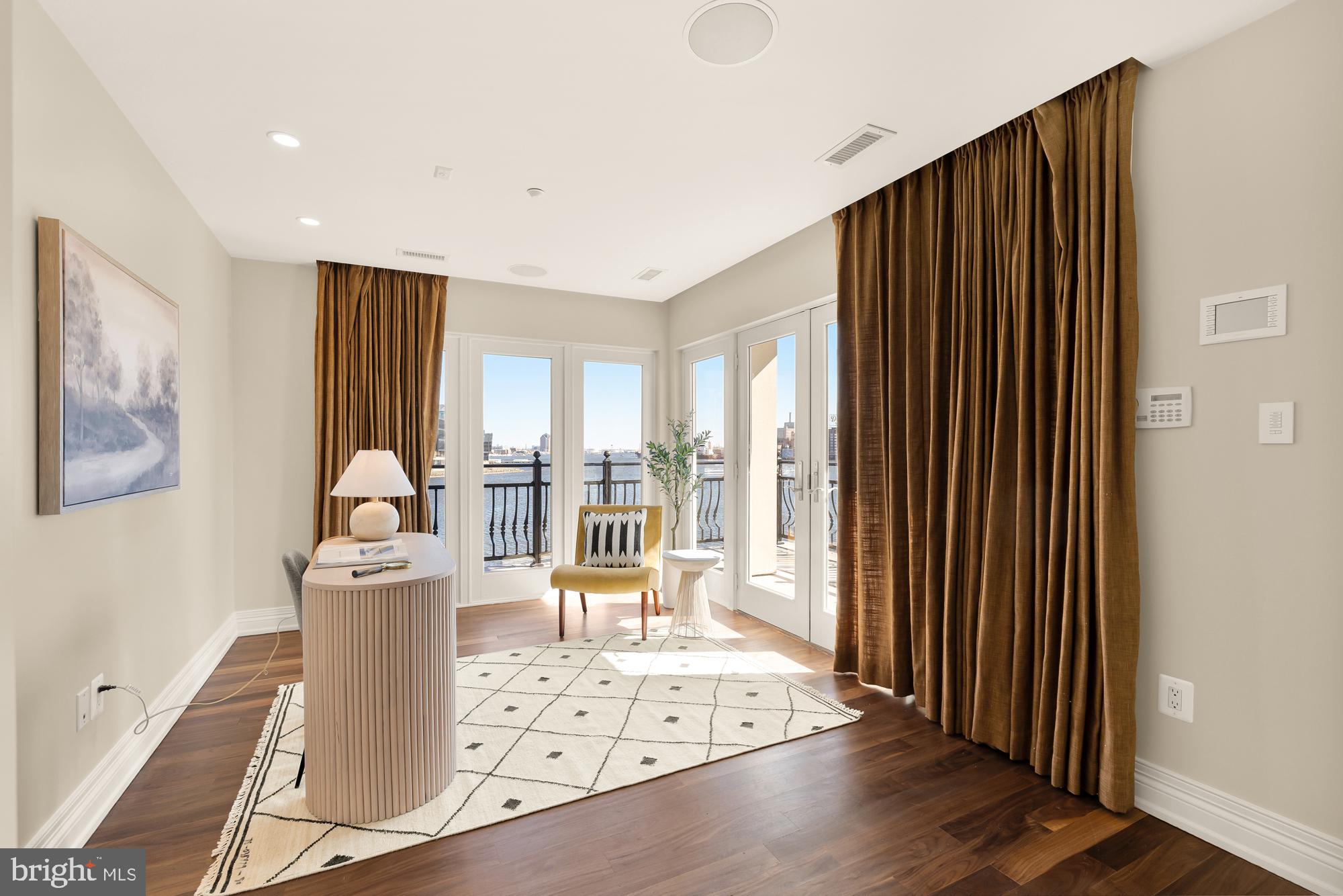 FEDERAL HILL HISTORIC DISTRICT - Residential Lease