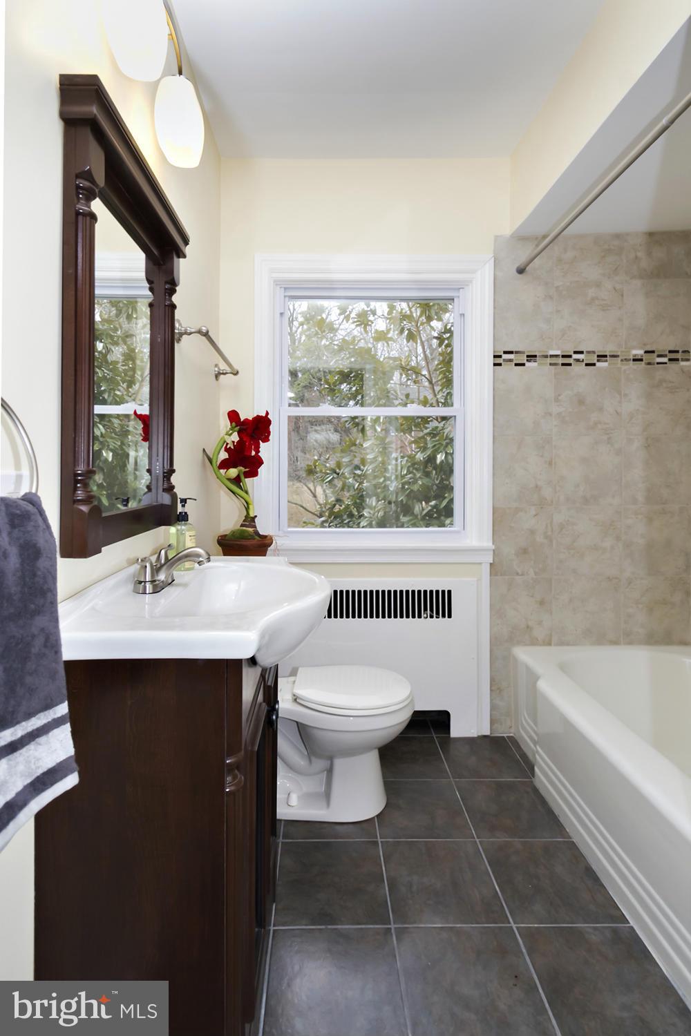 ORIGINAL NORTHWOOD - Residential