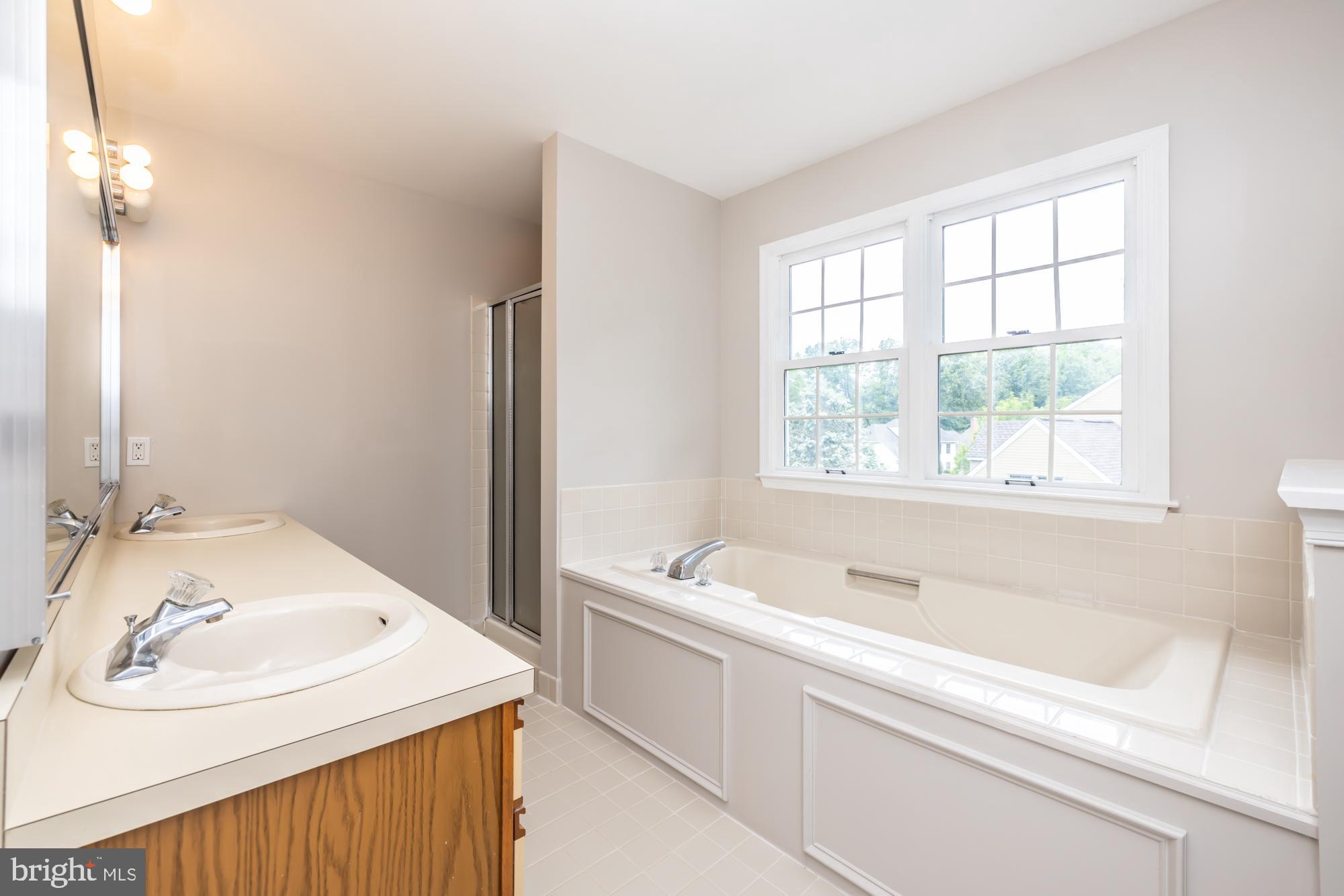 WHITEMARSH WOODS - Residential