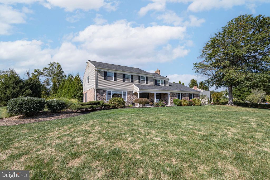 Photo of 1 Canal Run W, WASHINGTON CROSSING, PA 18977 (MLS # PABU2105710)