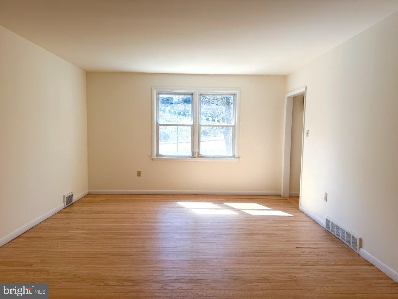 COLONIAL PARK - Residential