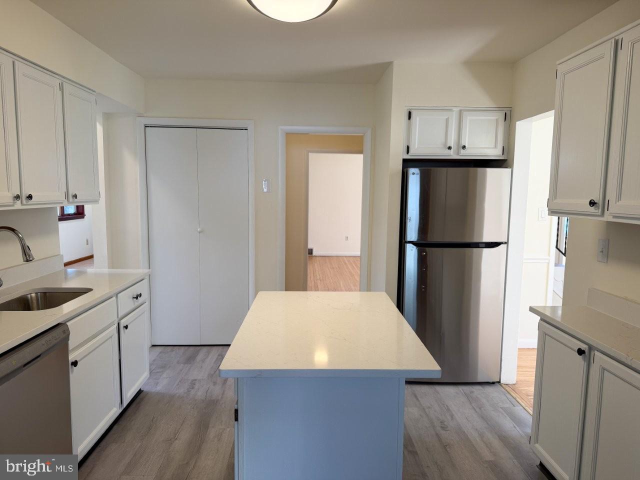 COLONIAL PARK - Residential