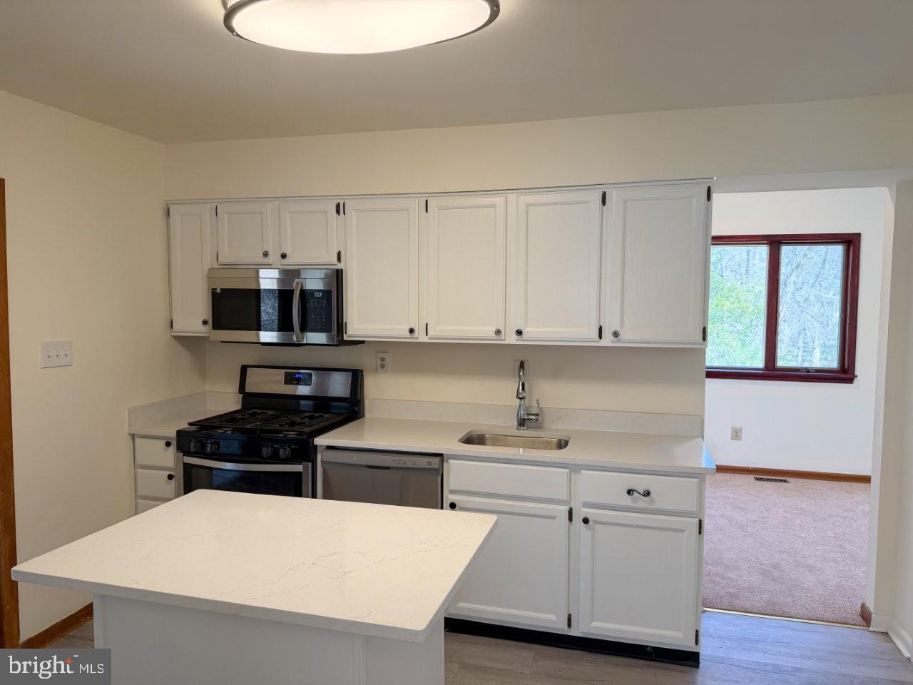 COLONIAL PARK - Residential