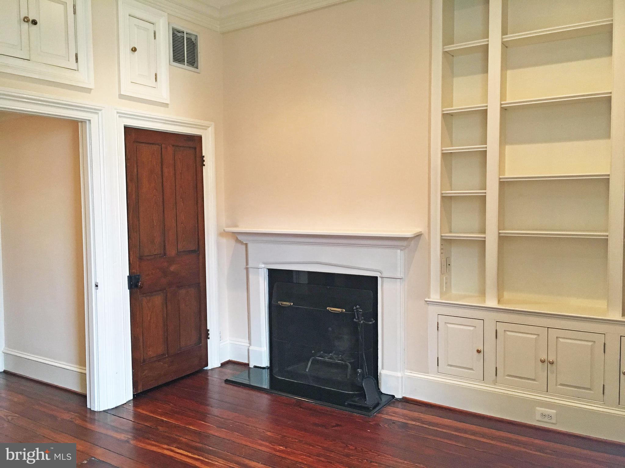 OLD TOWN - Residential Lease