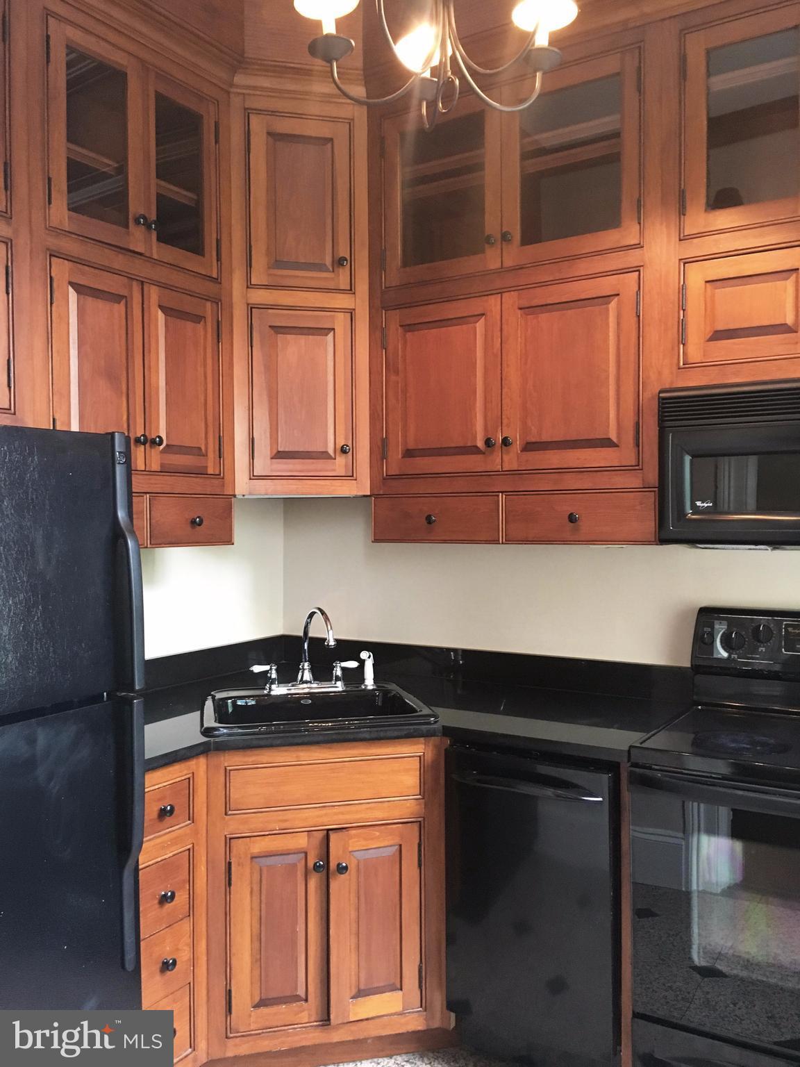 OLD TOWN - Residential Lease