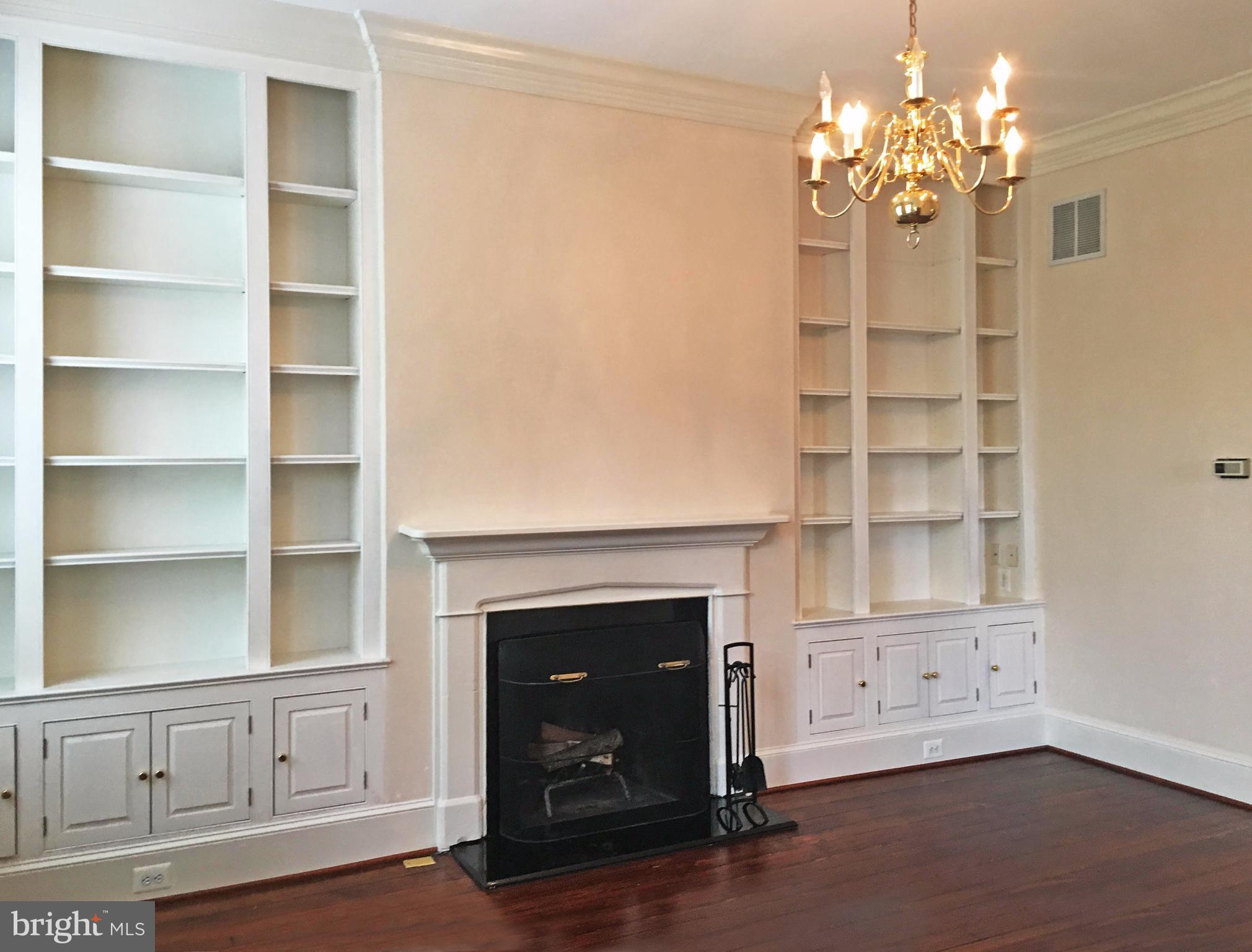 OLD TOWN - Residential Lease