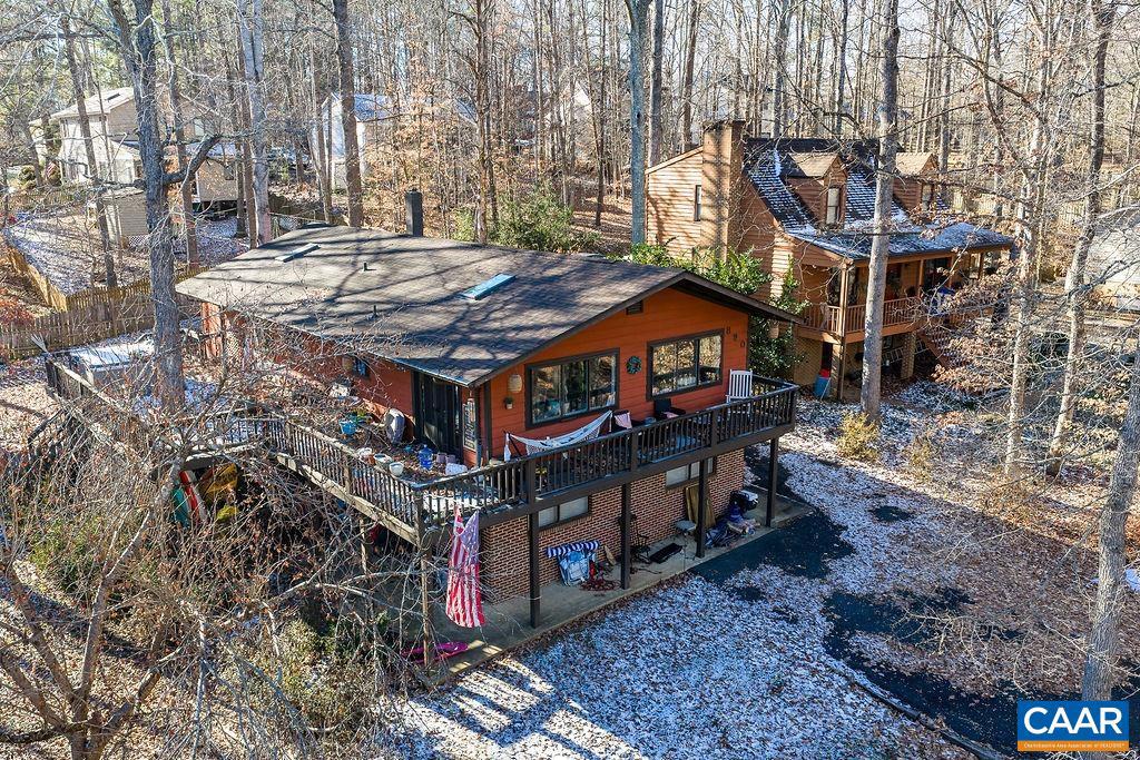 LAKE MONTICELLO - Residential