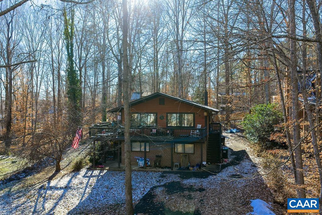 LAKE MONTICELLO - Residential