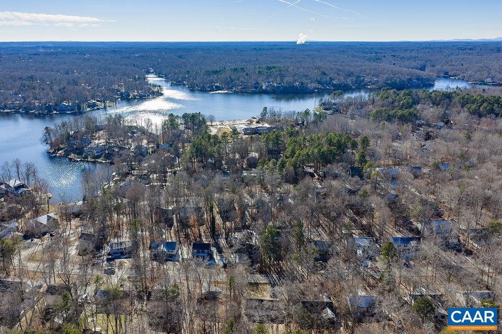 LAKE MONTICELLO - Residential