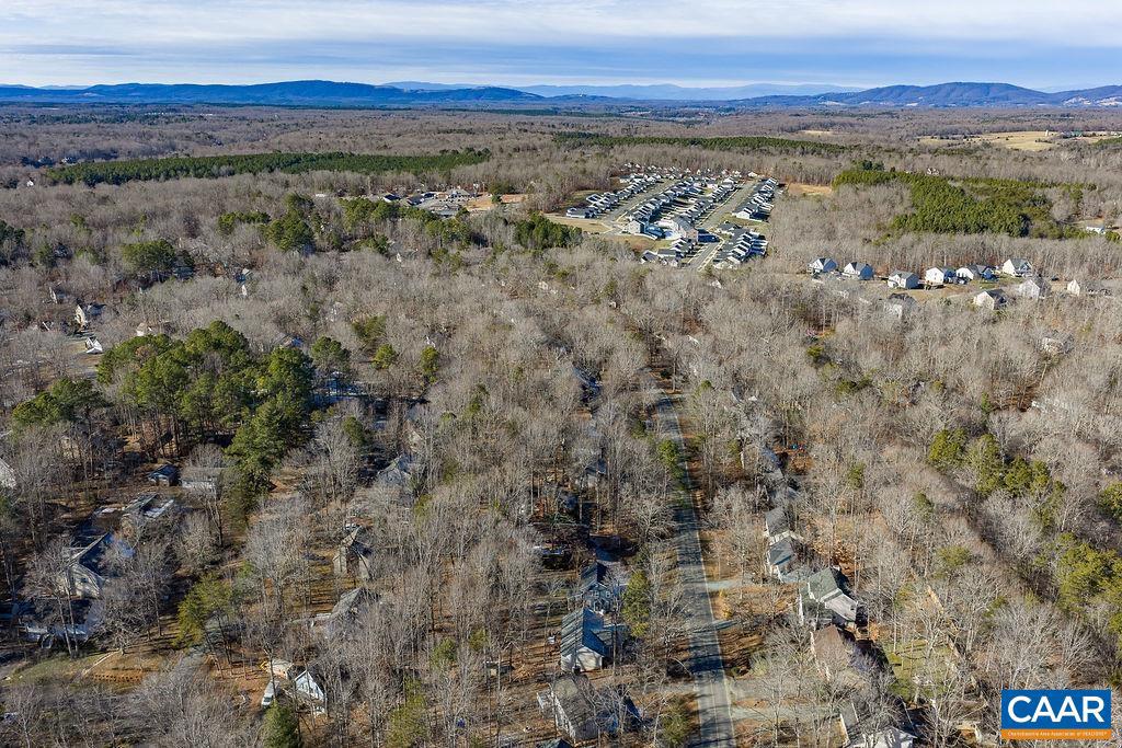 LAKE MONTICELLO - Residential