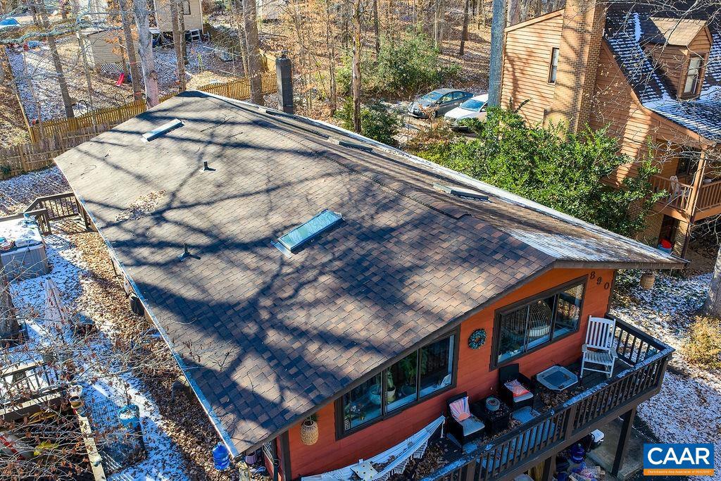 LAKE MONTICELLO - Residential