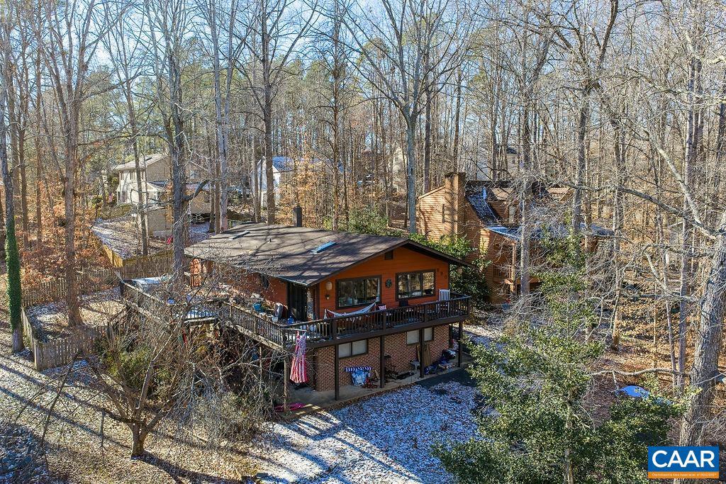 LAKE MONTICELLO - Residential