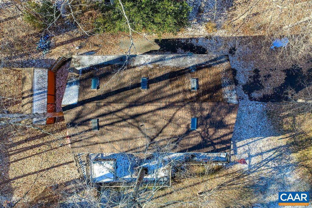 LAKE MONTICELLO - Residential