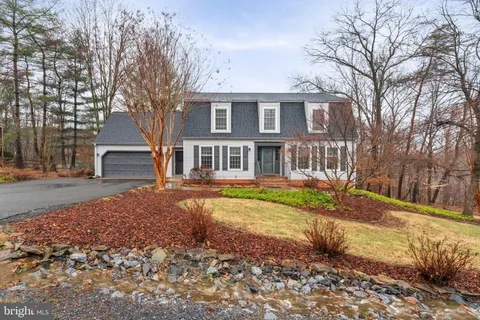 18379 Sydnor Hill Court, Leesburg, VA MLS: VALO2088490