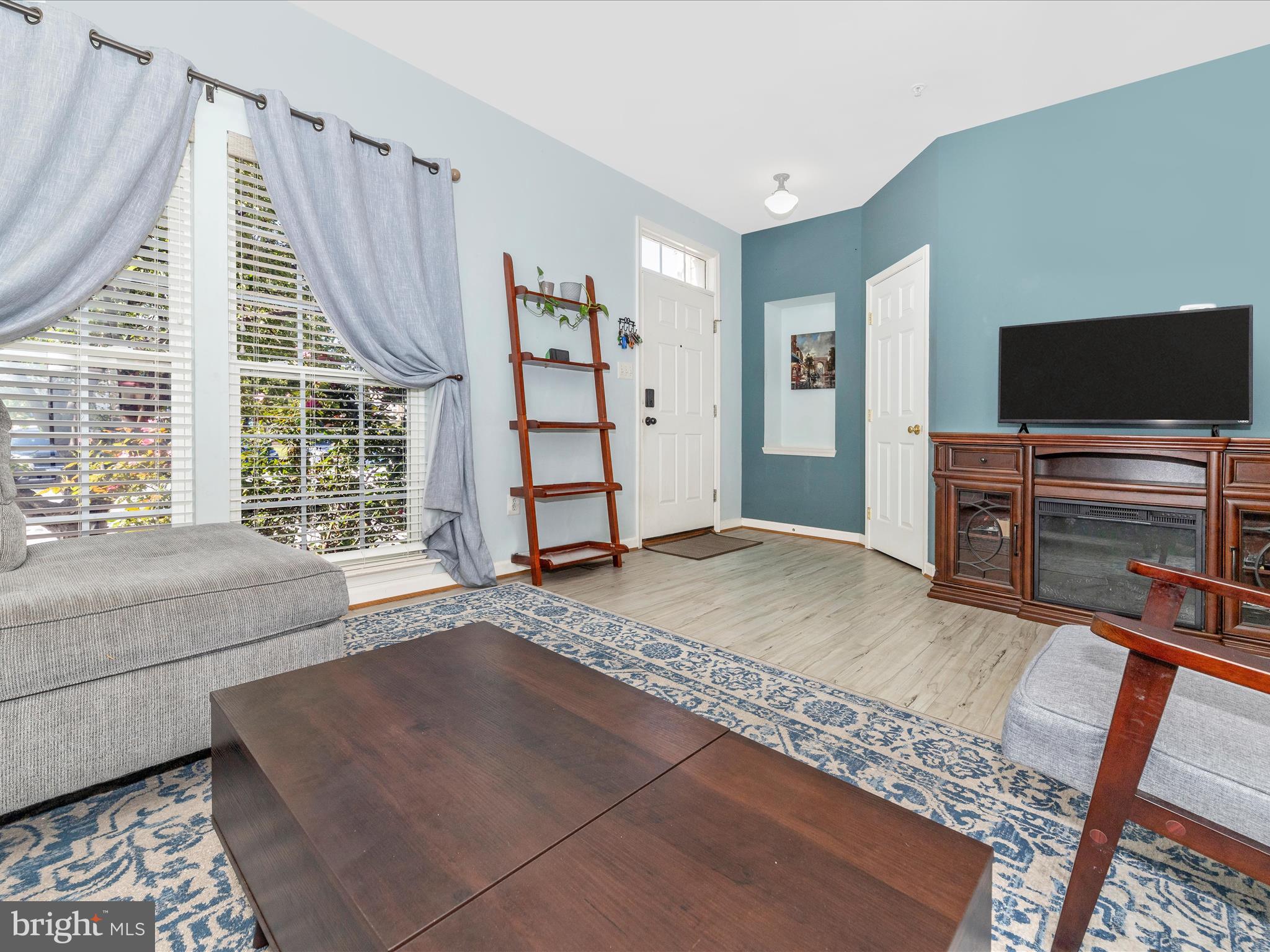 WELLINGTON TRACE - Residential