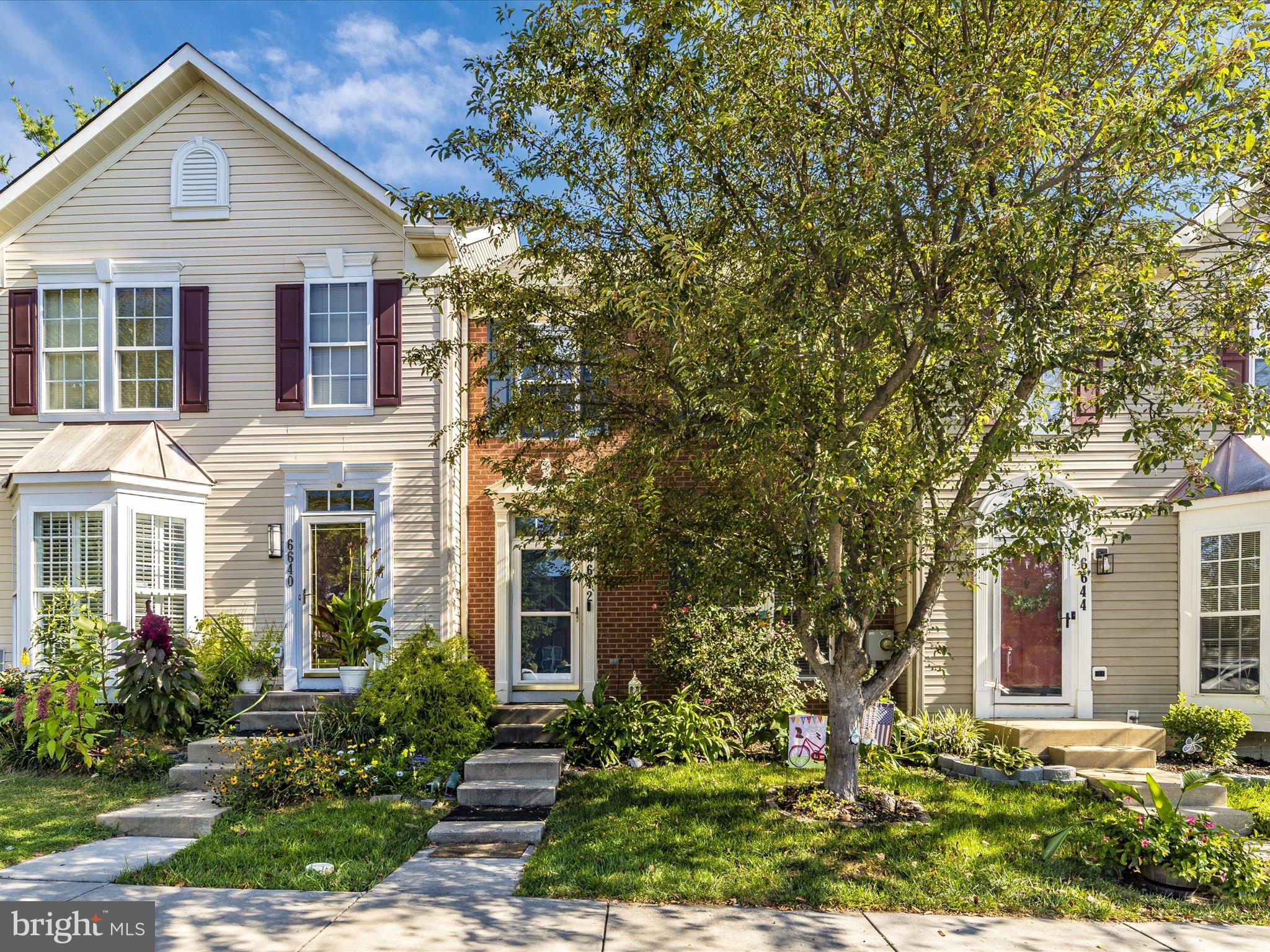 WELLINGTON TRACE - Residential