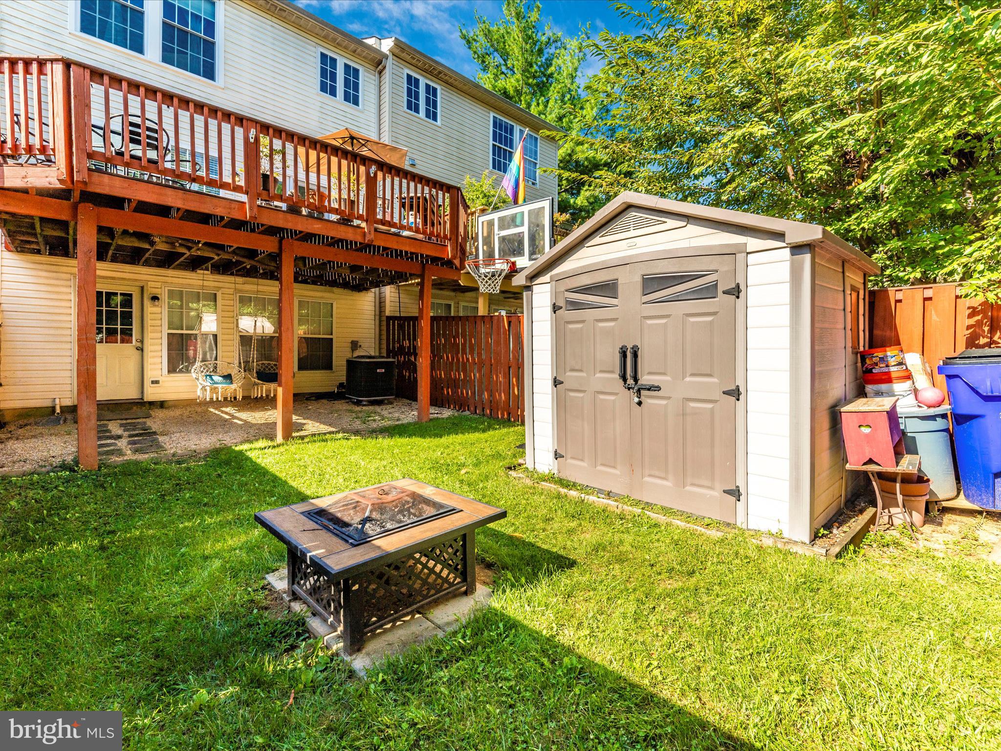 WELLINGTON TRACE - Residential