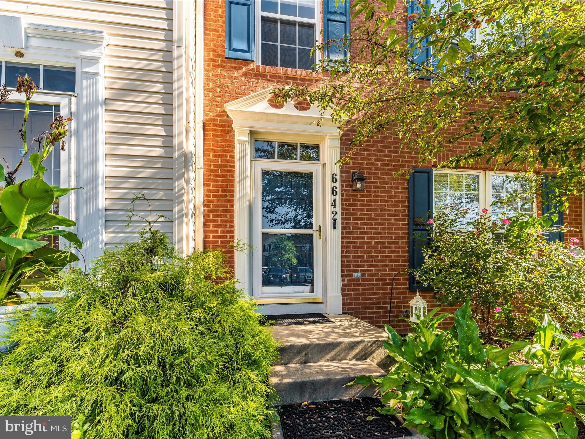 WELLINGTON TRACE - Residential