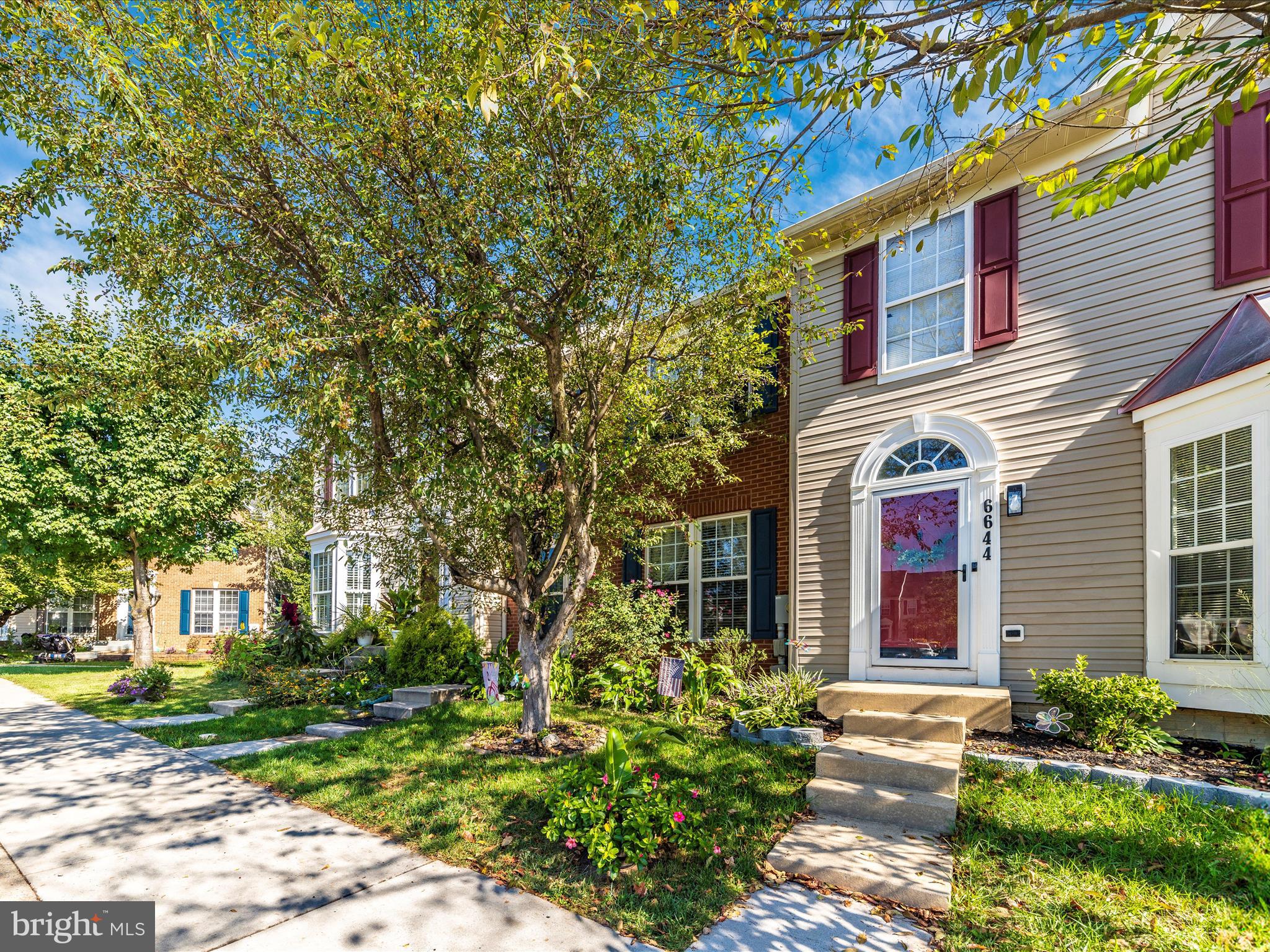 WELLINGTON TRACE - Residential